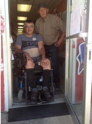Accès des personnes handicapées aux commerces:  une solution simple à Mansonville