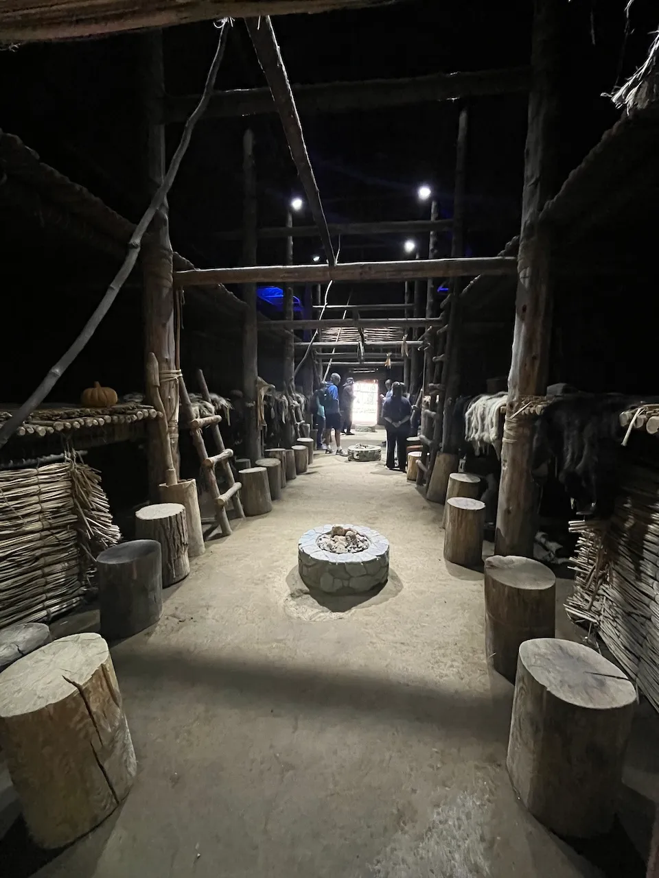 Ekionkiestha' National Longhouse - Interior