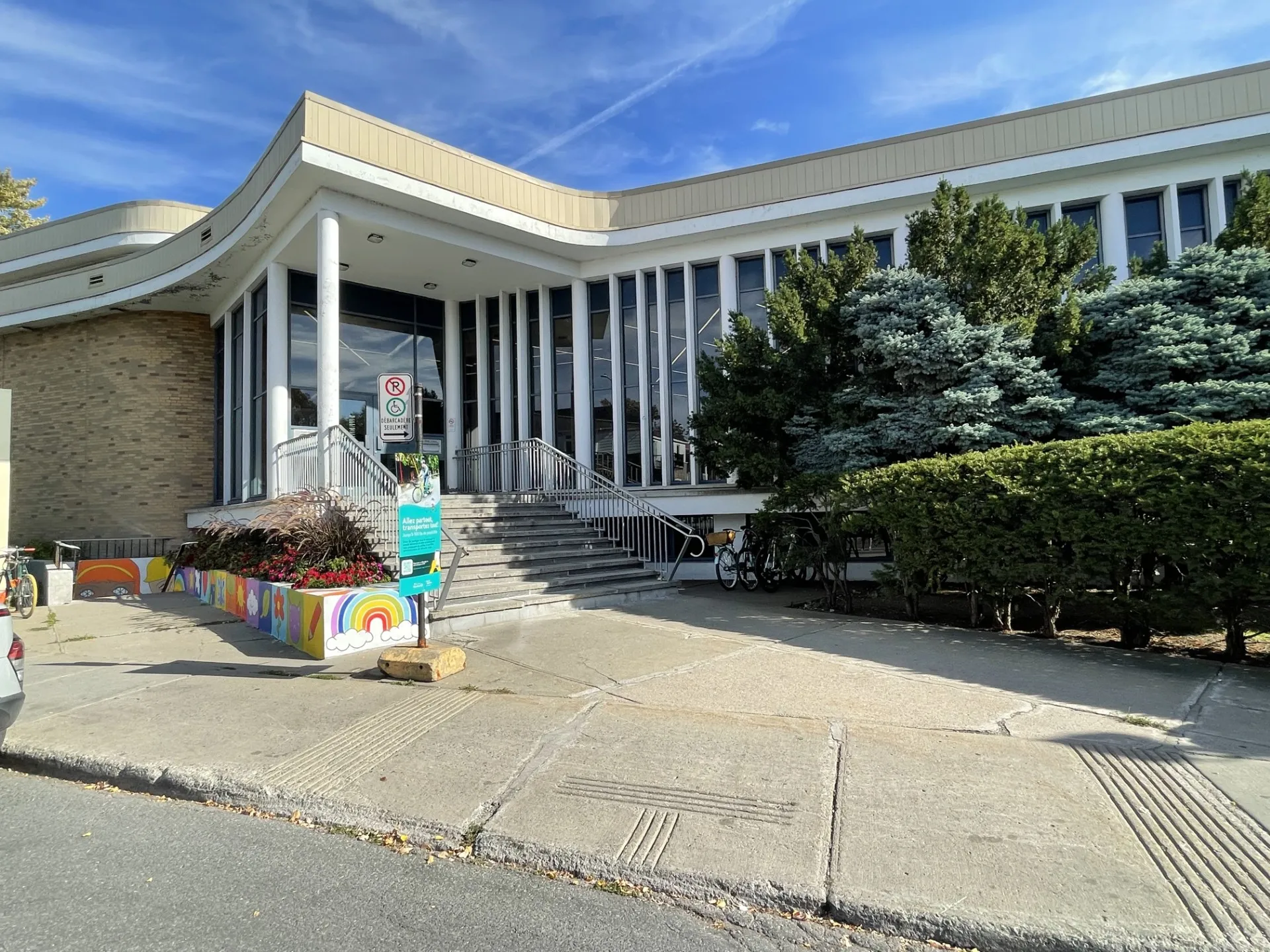 Main entrance to the library