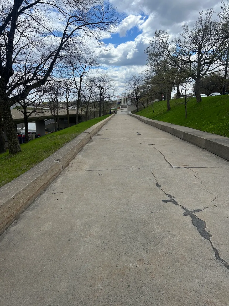 Accès près du P4, rue Sherbrooke