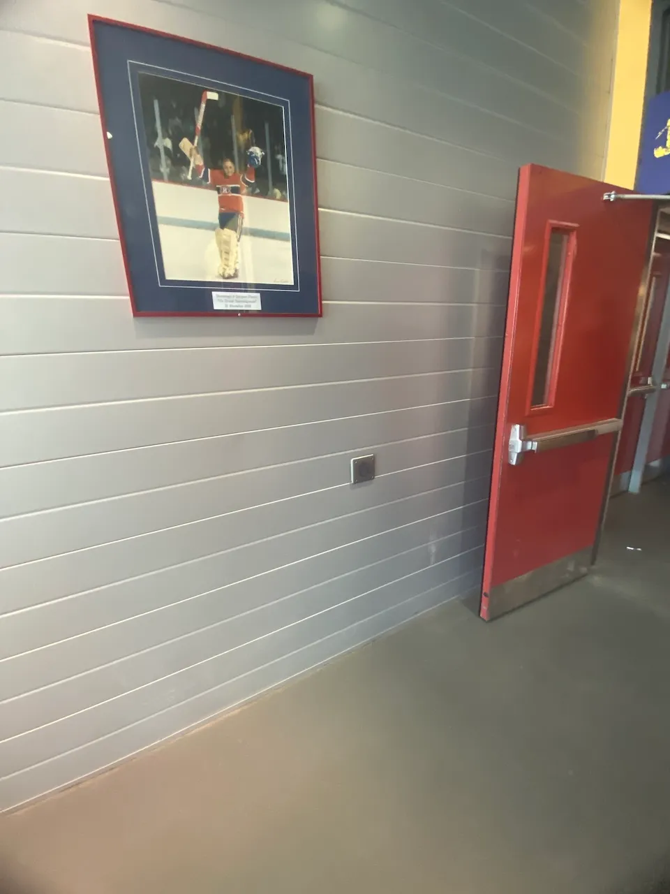Porte d'accès à l'auditorium