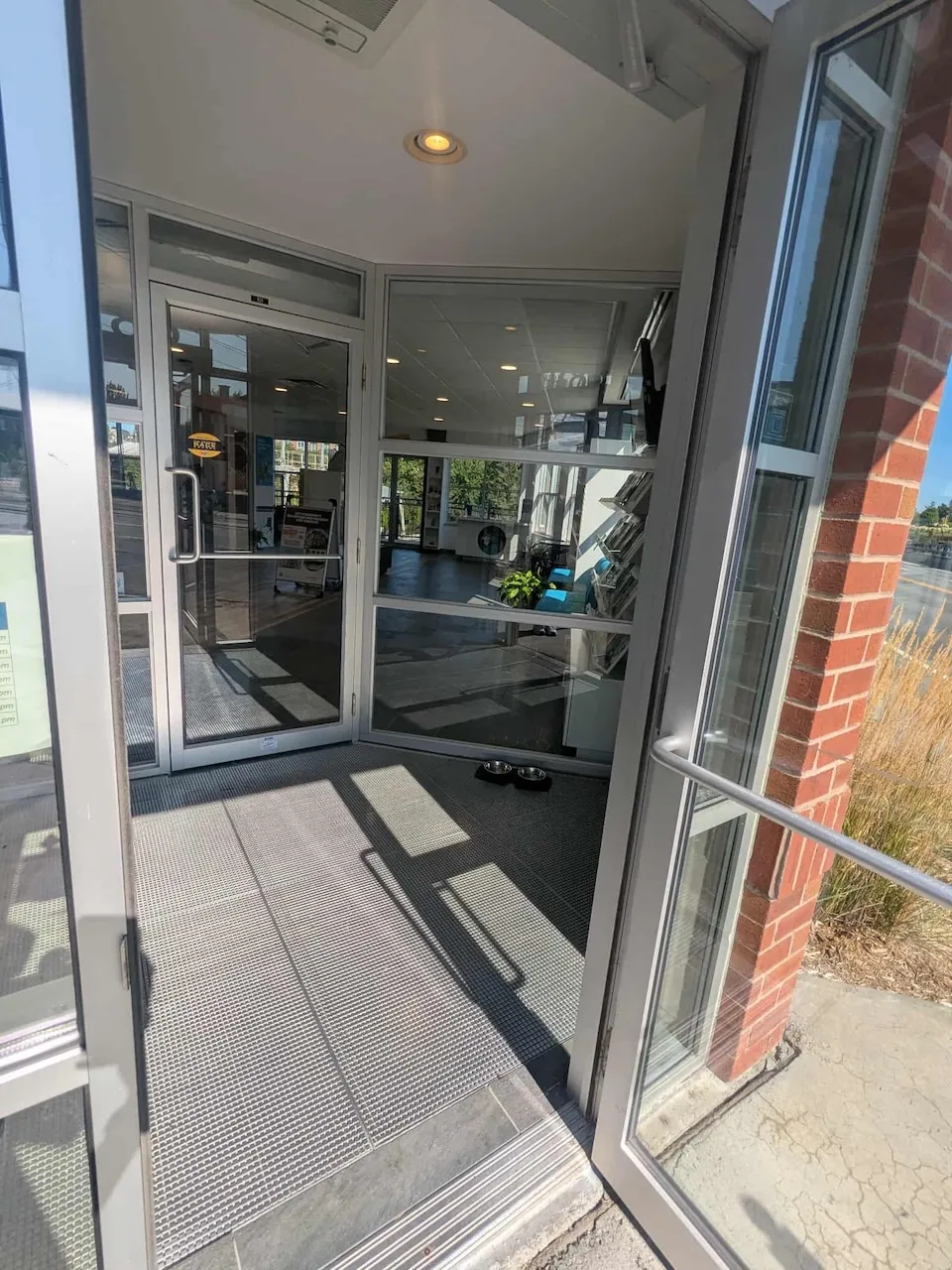 Entrance to the establishment