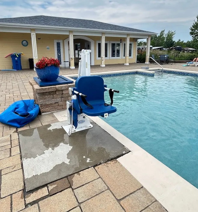 Mobile Chair - Pool