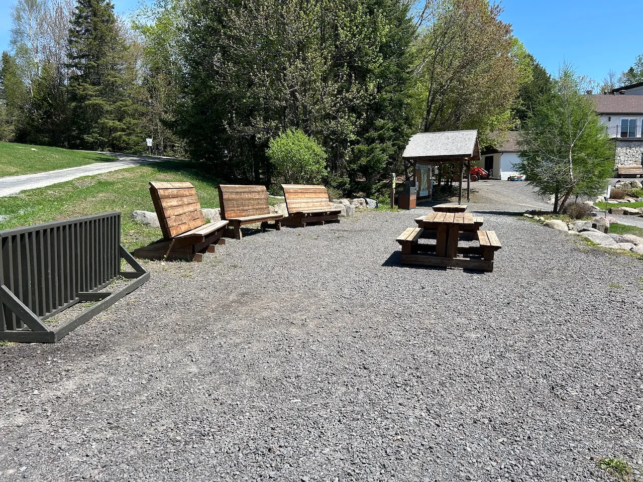 Rest area near the reception building