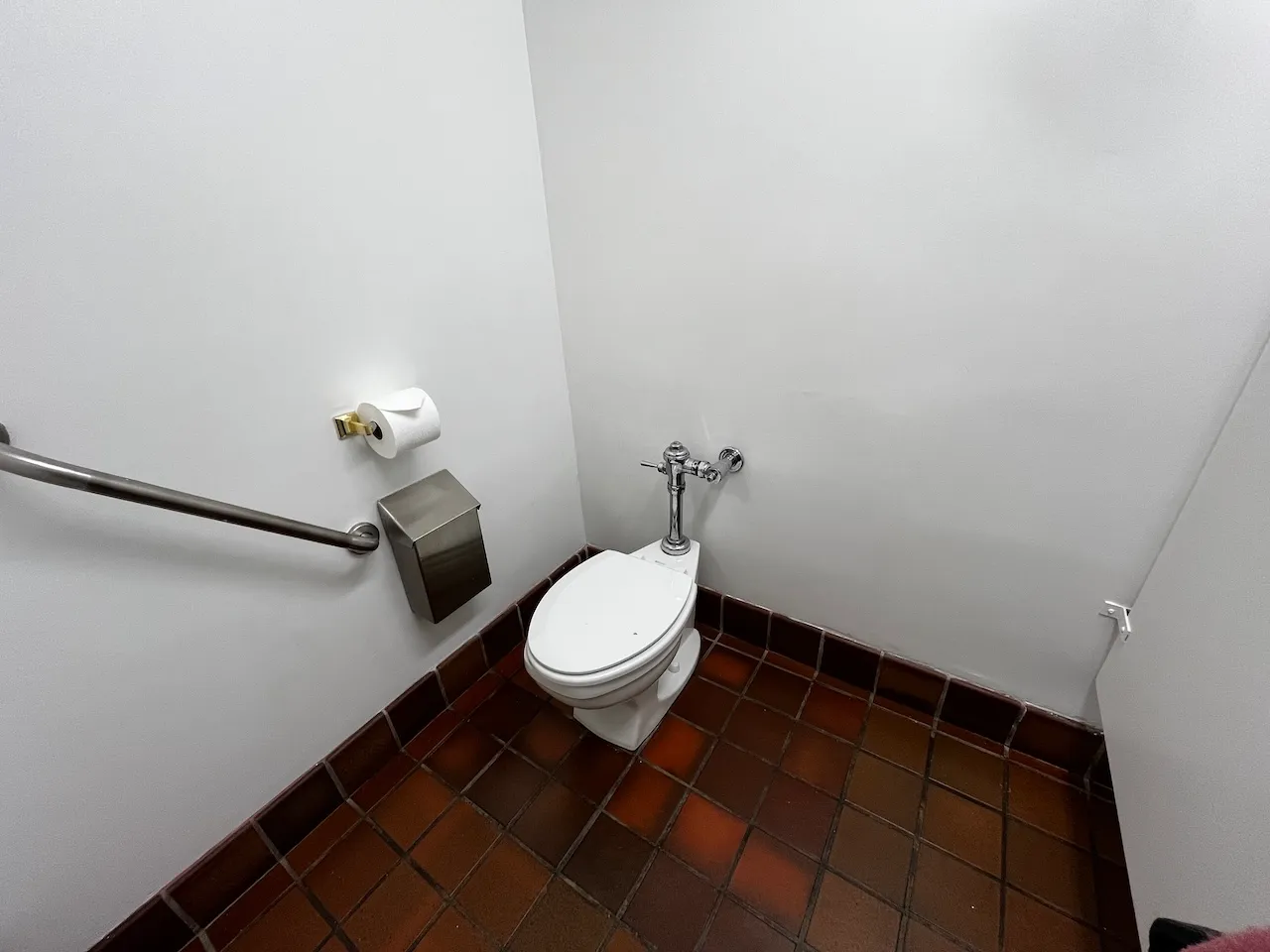 Salle de toilettes - femmes