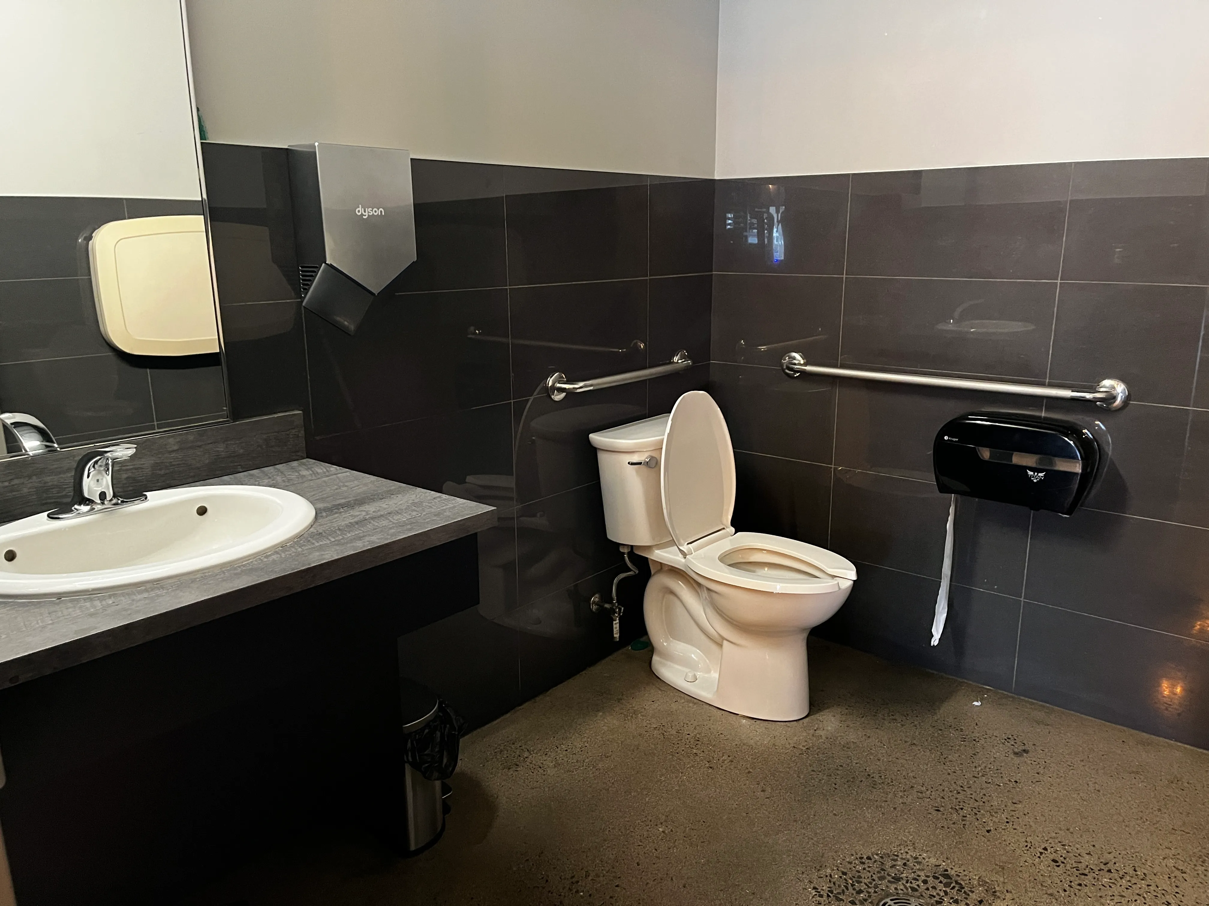 Salle de toilette universelle