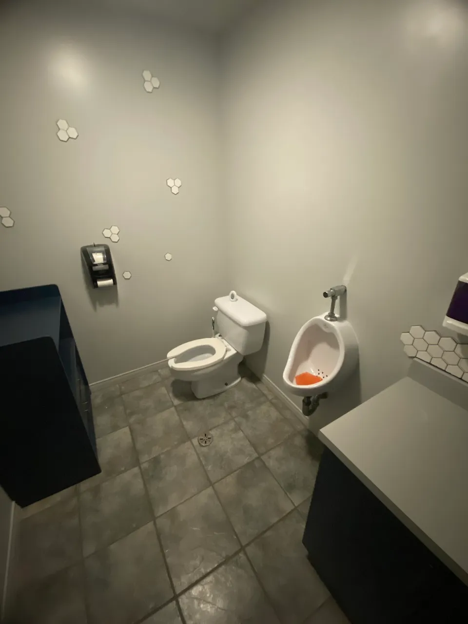 Salle de toilette universelle - boutique