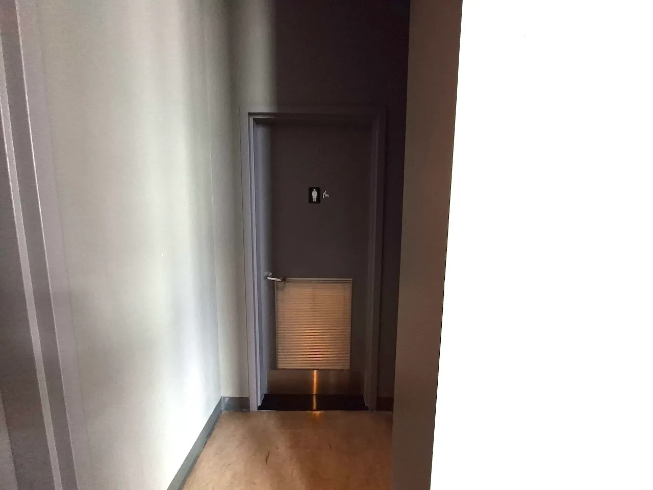 Ground floor - Washrooms - Women