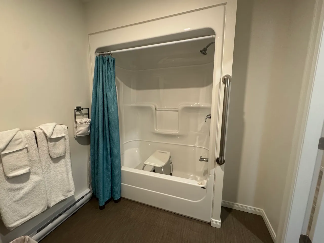 Room 247 - Bath