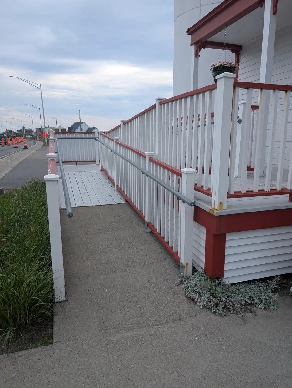 Access via the ramp