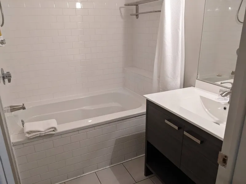 Chambre 314 : salle de bain