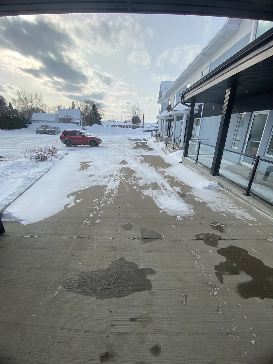 Allée vers l'entrée extérieure