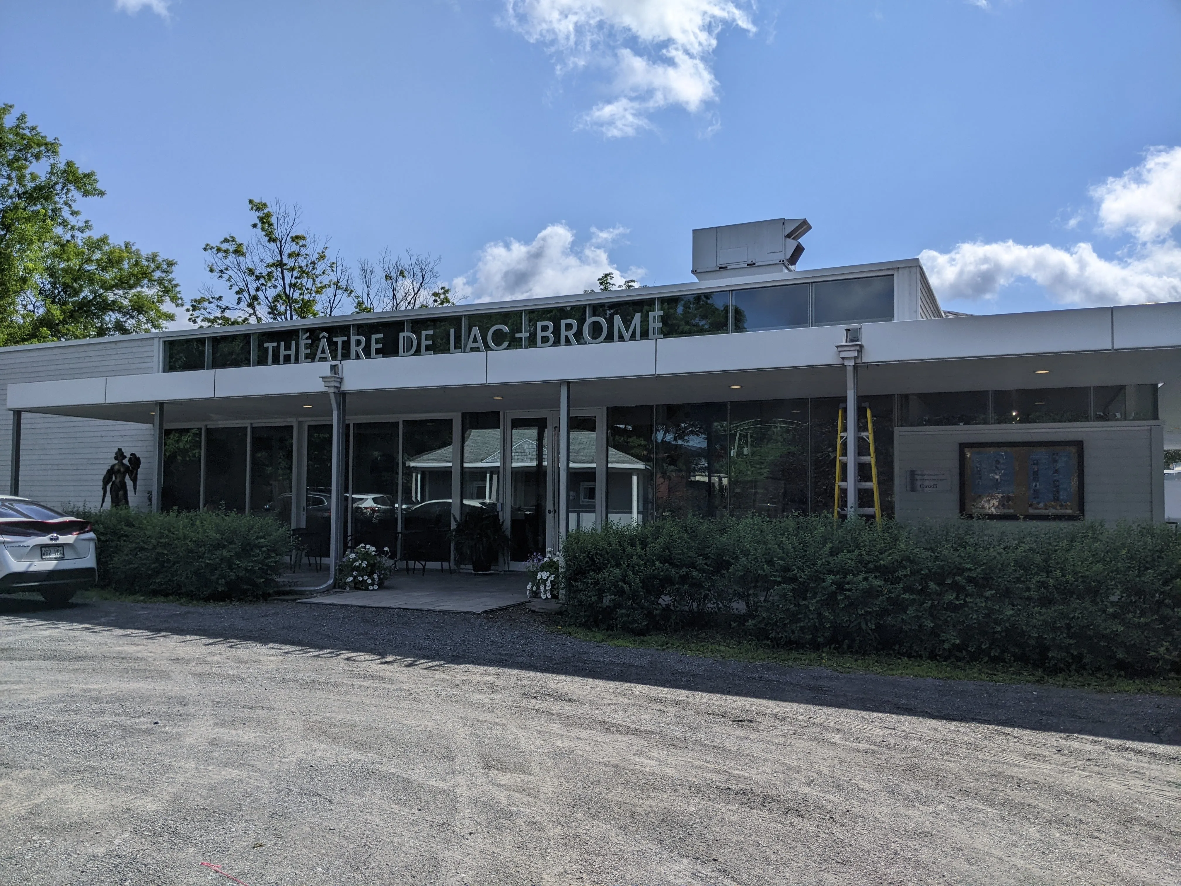 Devanture du théâtre