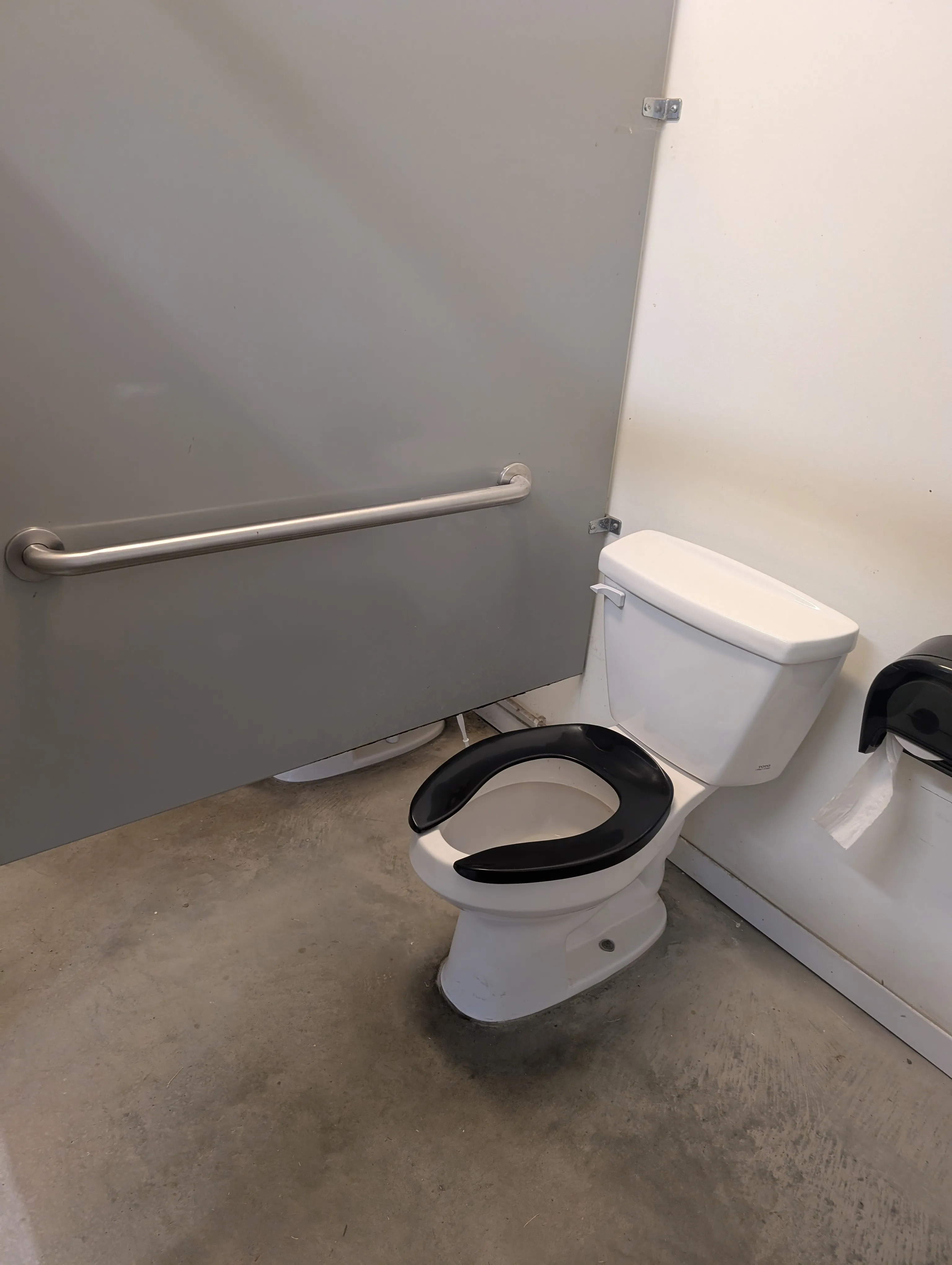 Cabine de toilette femmes - cuvette