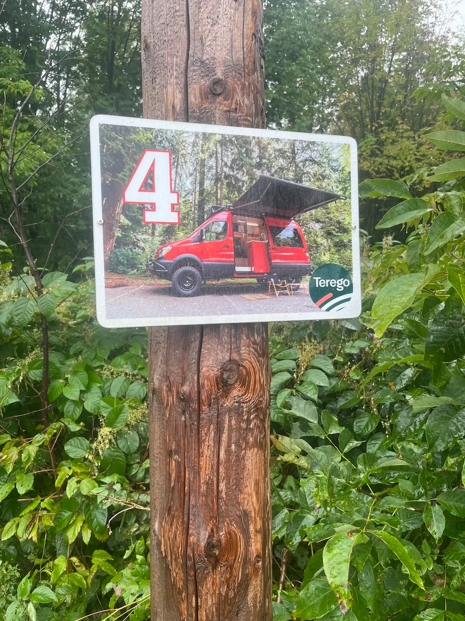 Espace de camping Terago (pour mini-van) dans le stationnement