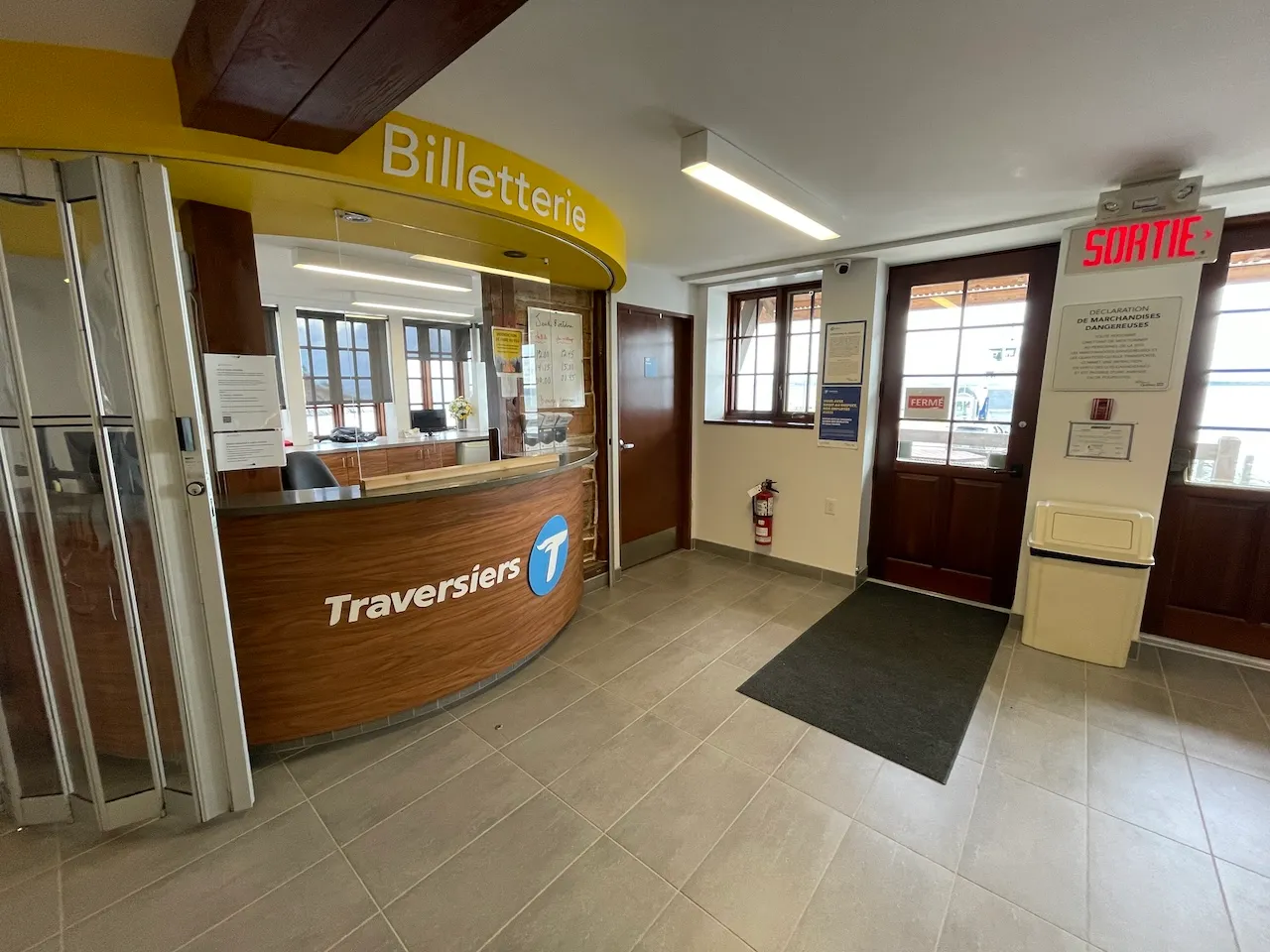Notre-Dame-des-Sept-Douleurs River Terminal - Information Desk