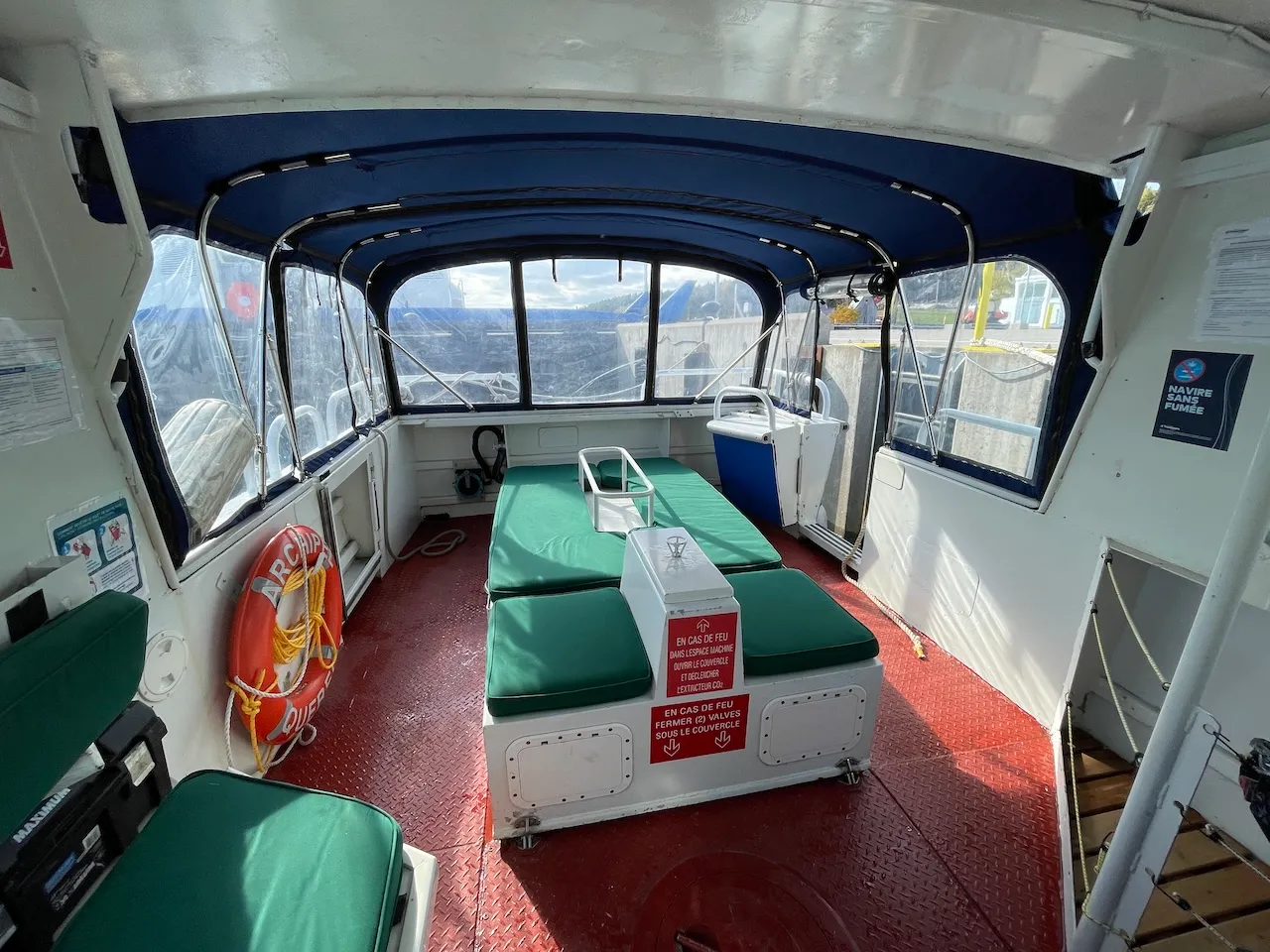 Archipel Relief Boat - Interior