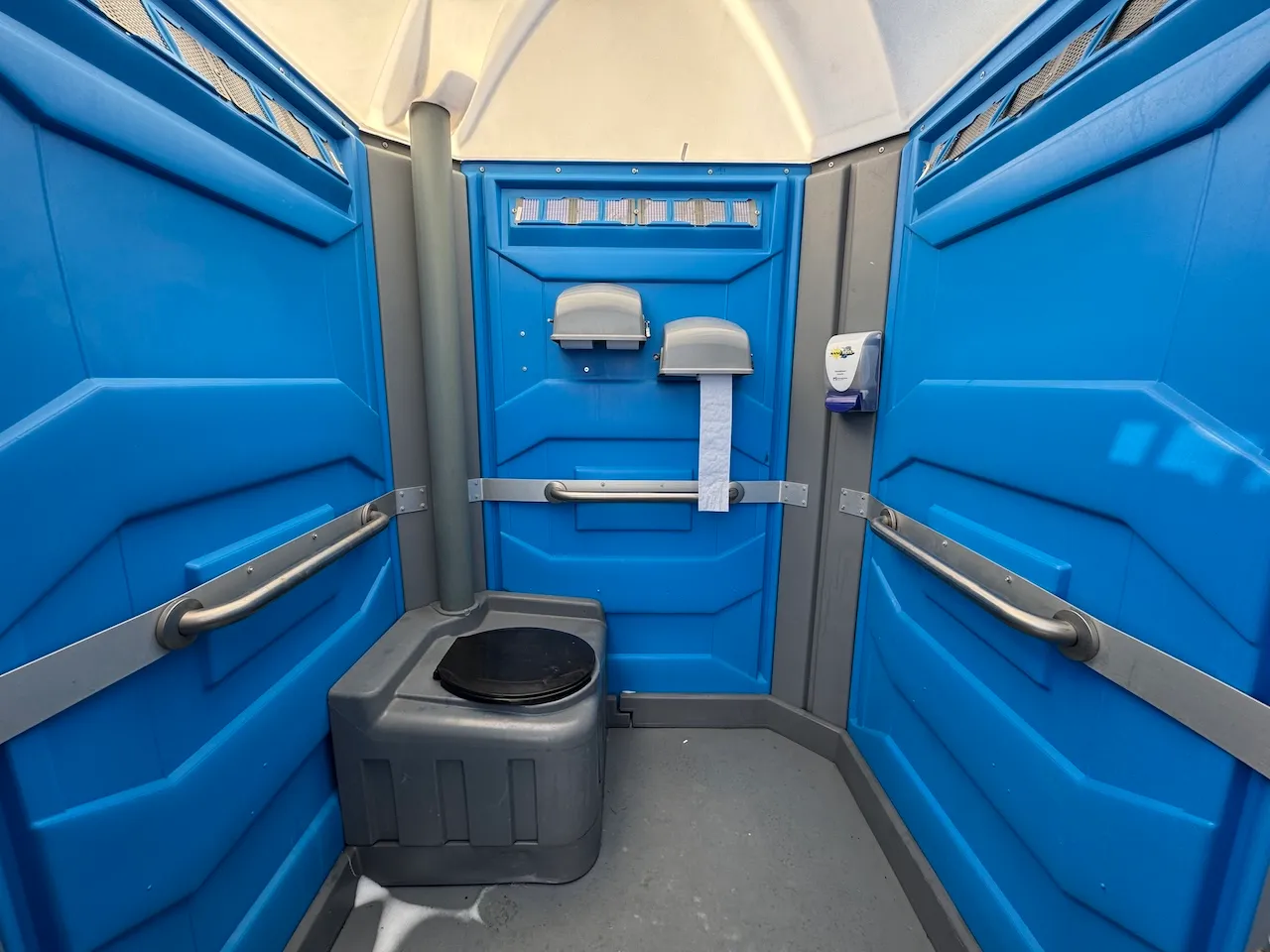 Toilette chimique adaptée