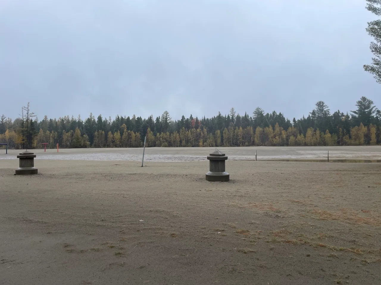 Accès à la plage et au lac