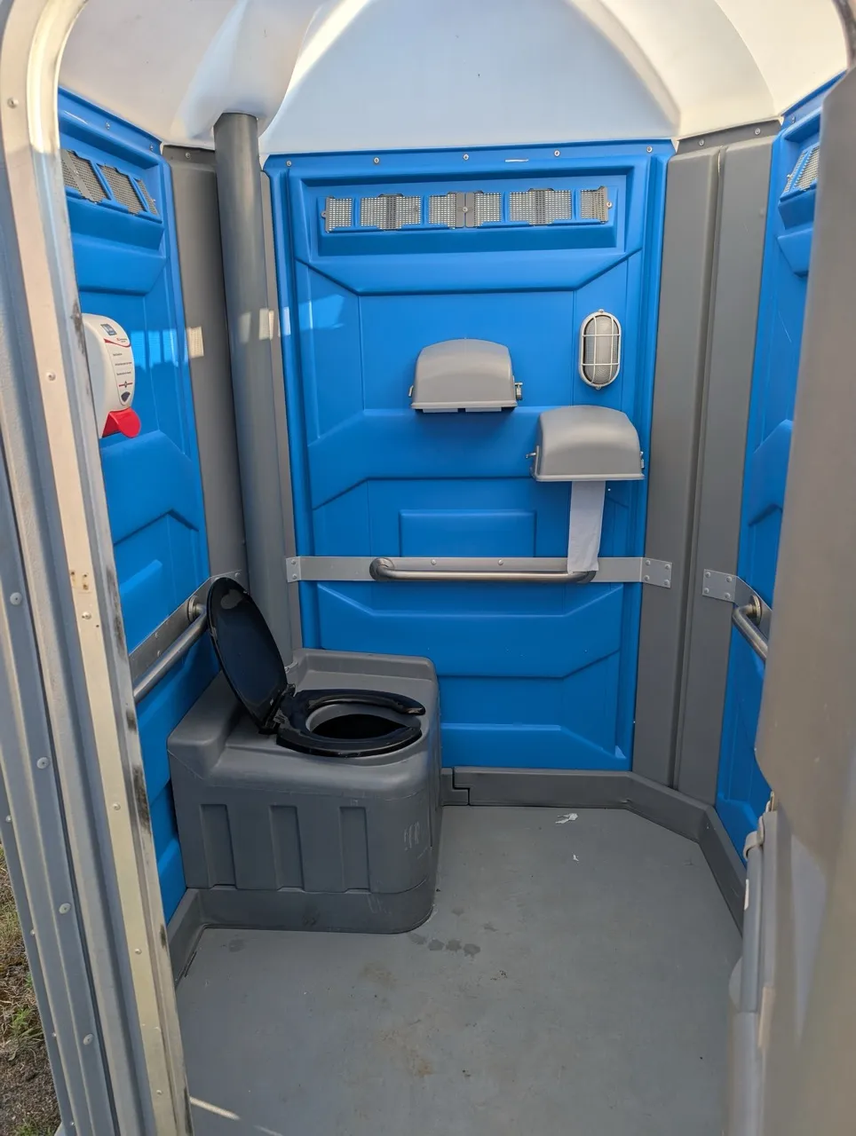 Adapted chemical toilet