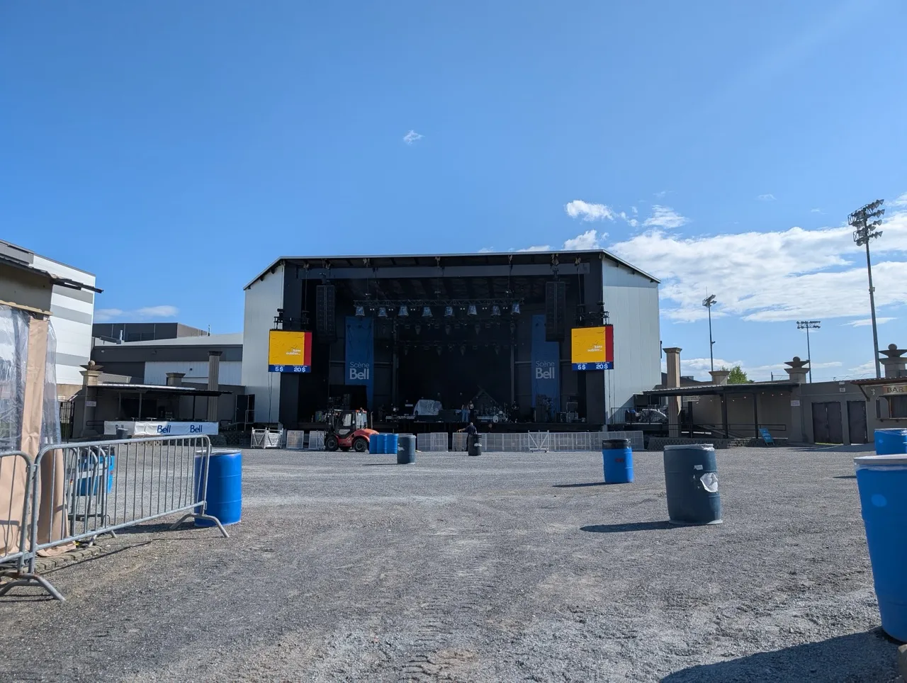 Overall view - view of the stage from the main entrance