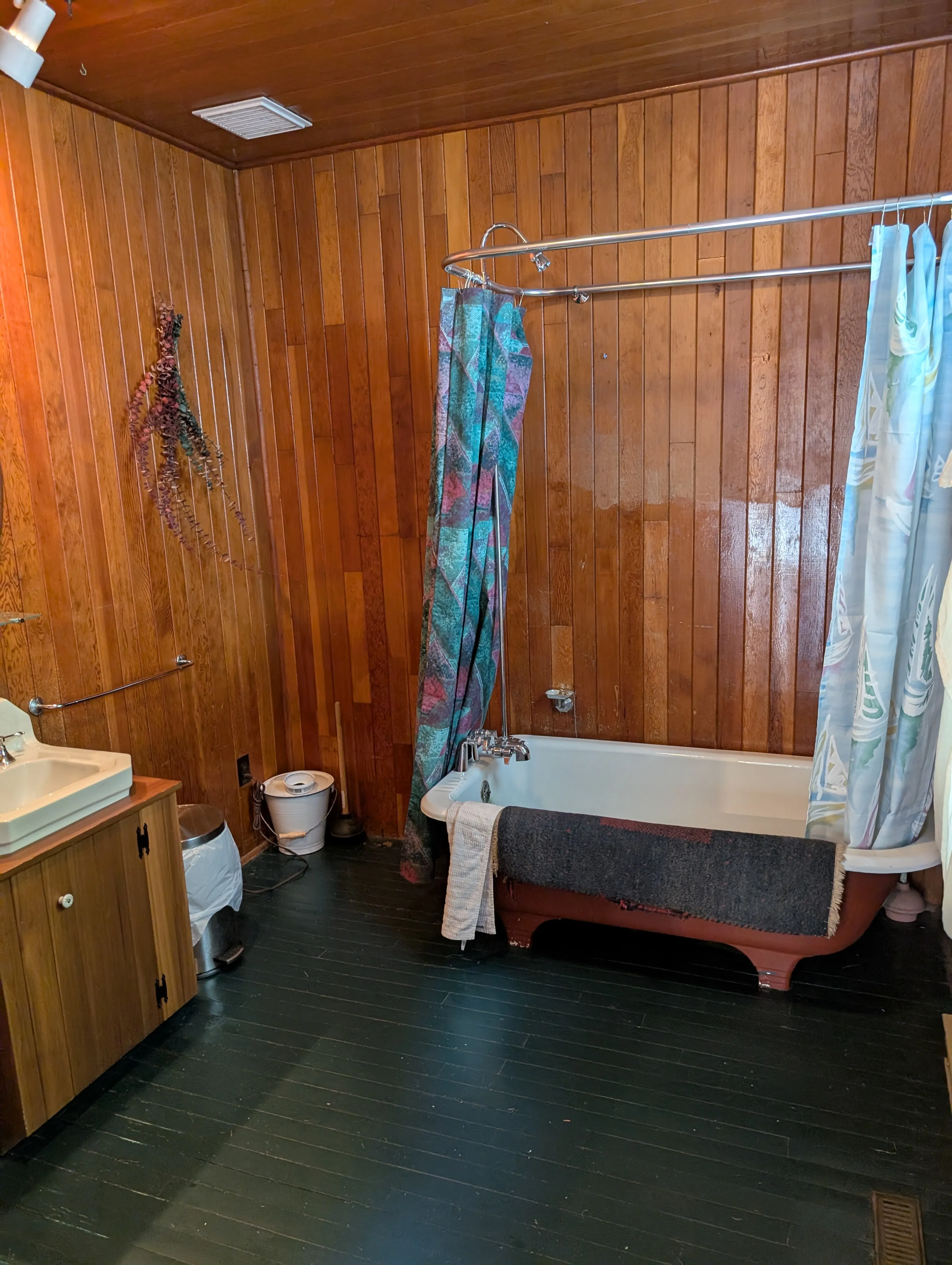 Salle de bain du bâtiment d'accueil