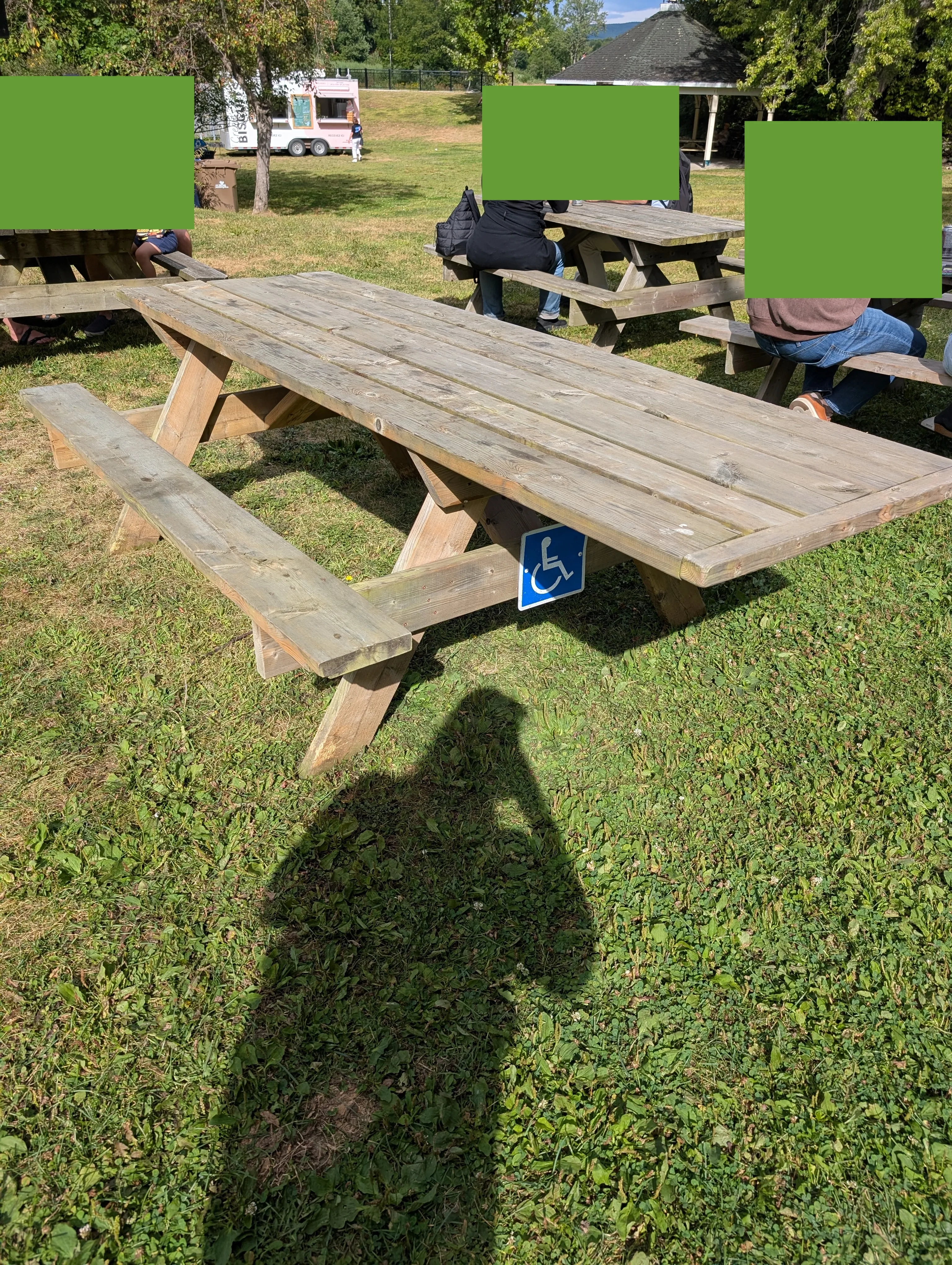 Picnic table available at Coldbrook Park