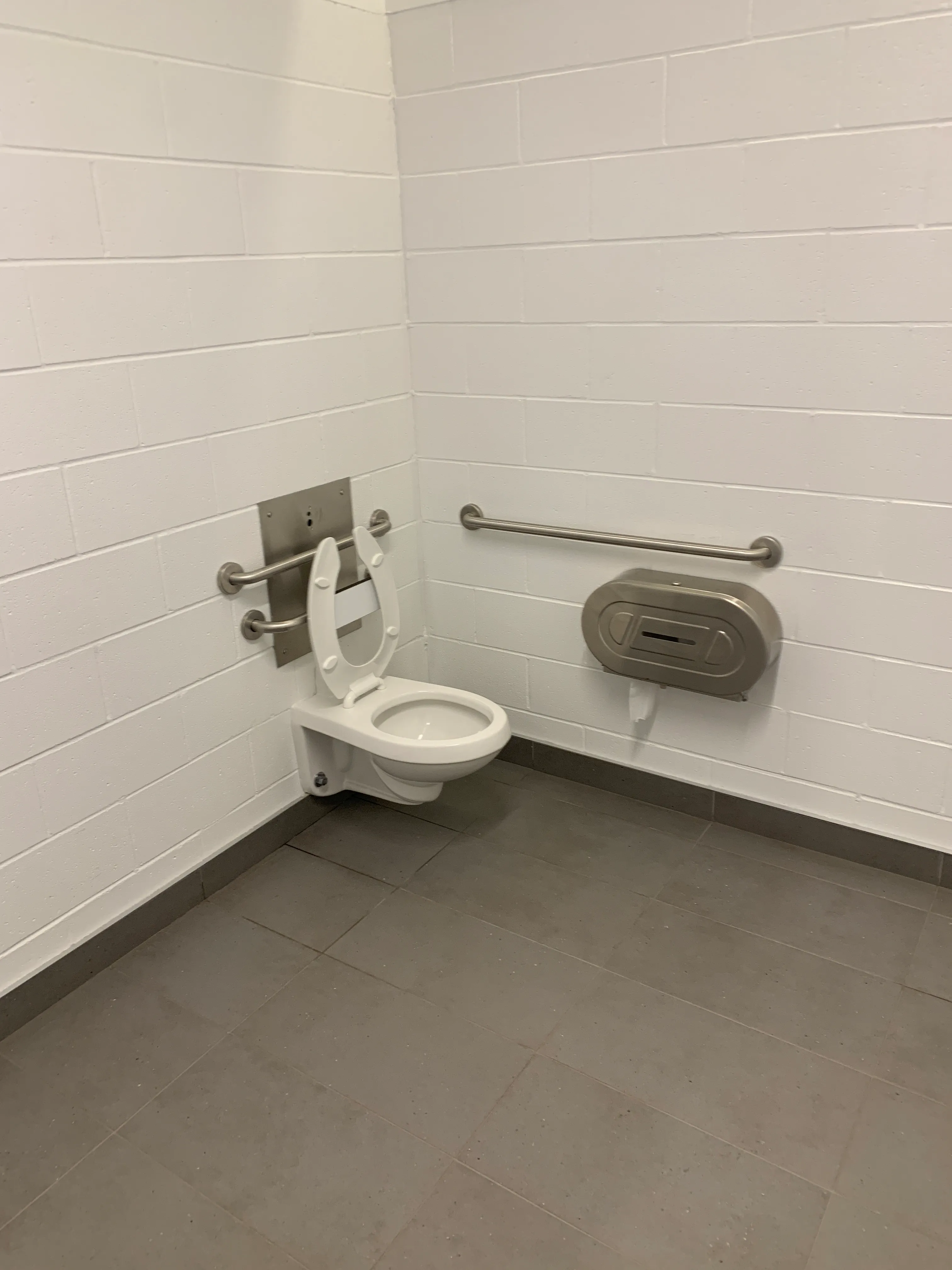 Salle de toilettes - Rez-de-chaussée