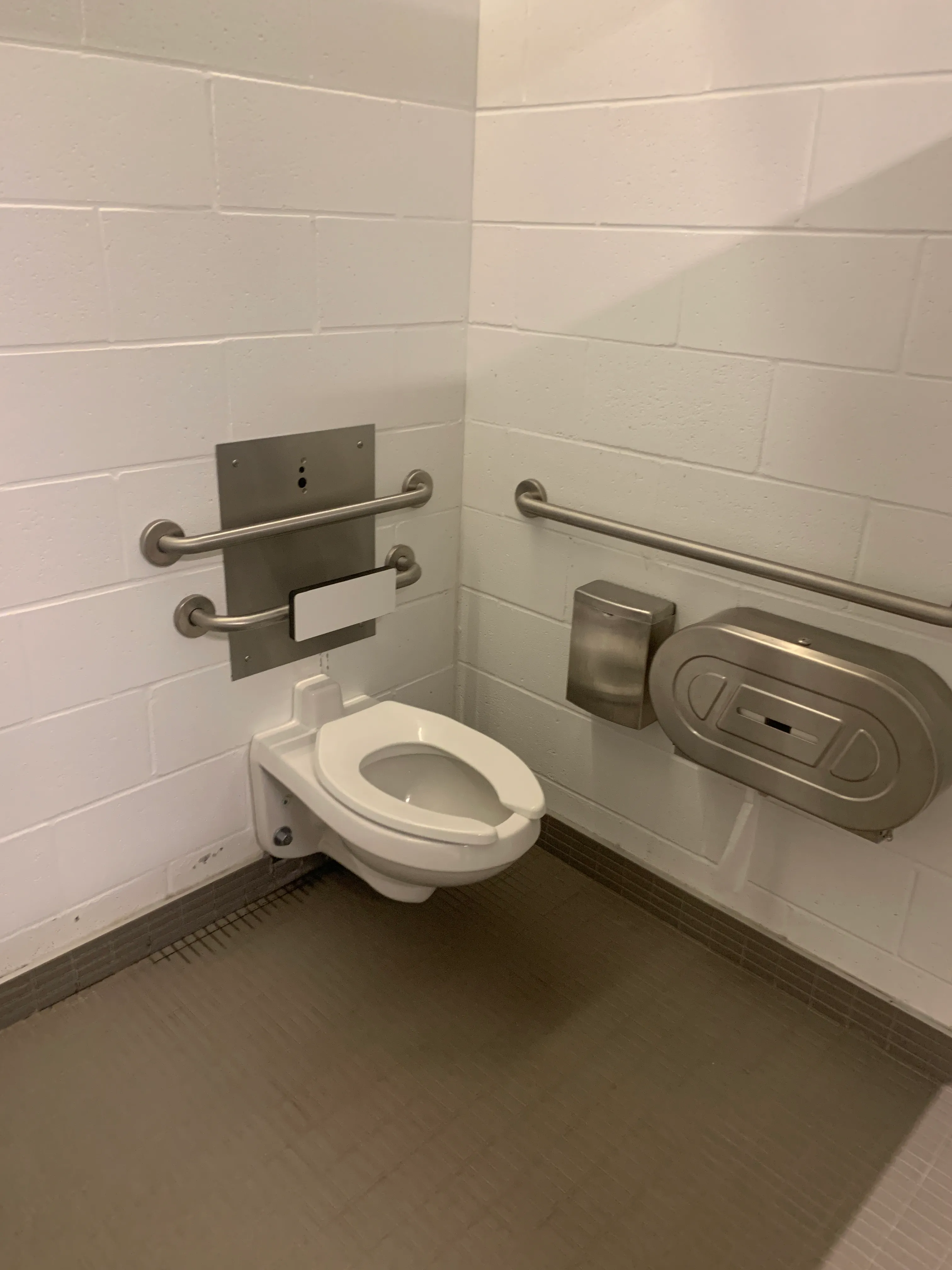 Salle de toilette - Vestiaire pour hommes et vestiaire pour femmes