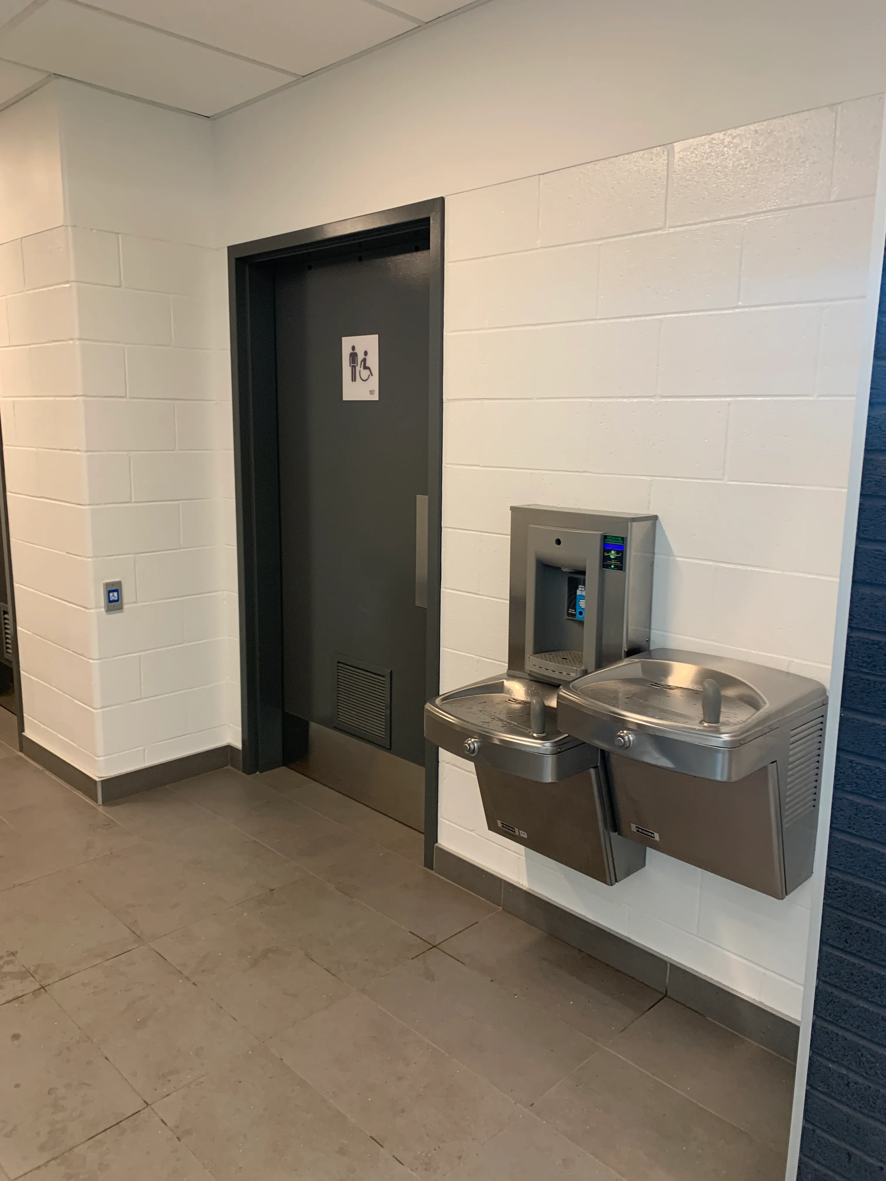 Salle de toilettes - Rez-de-chaussée