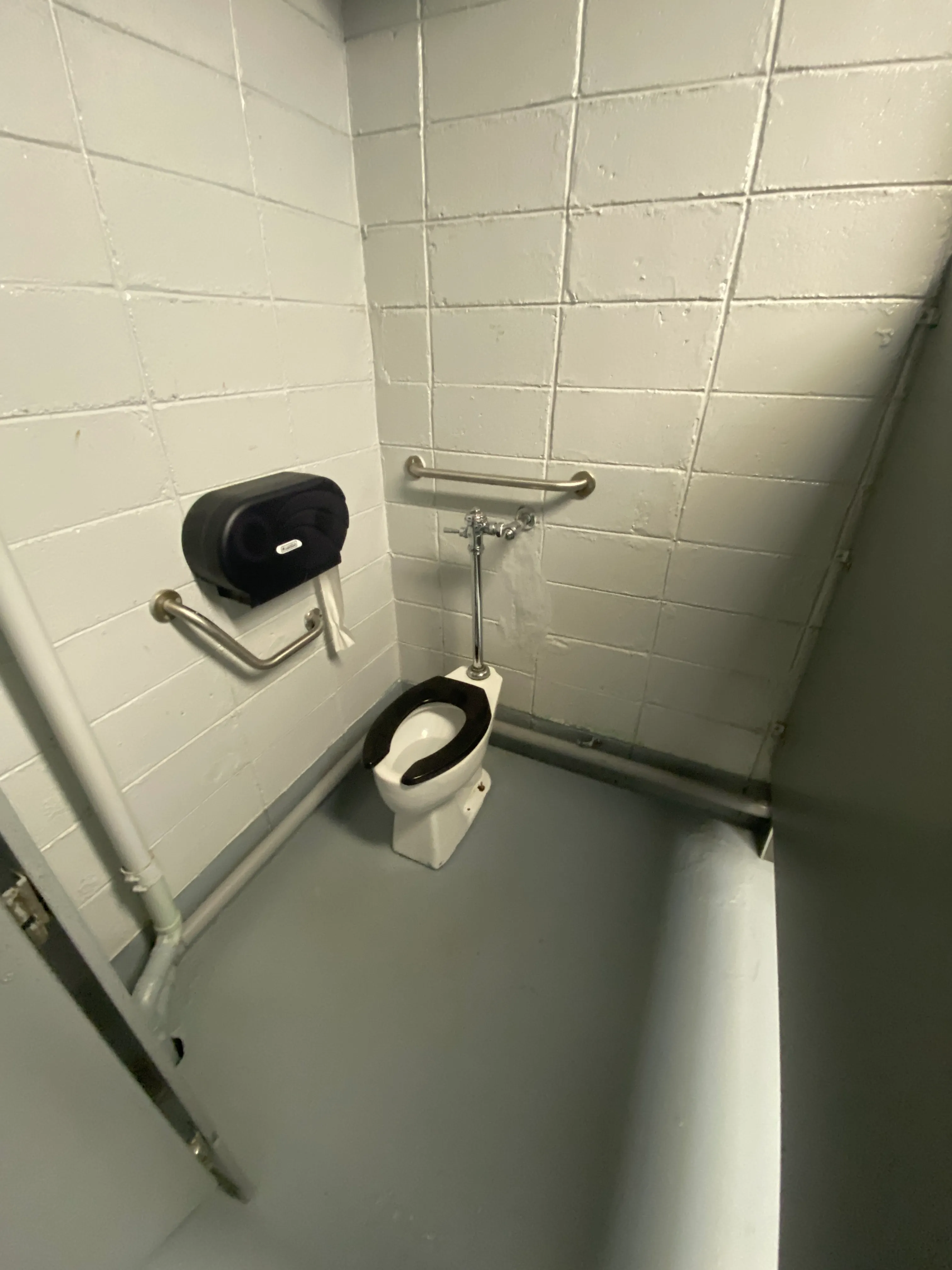 Cabine de toilette accessible - hommes