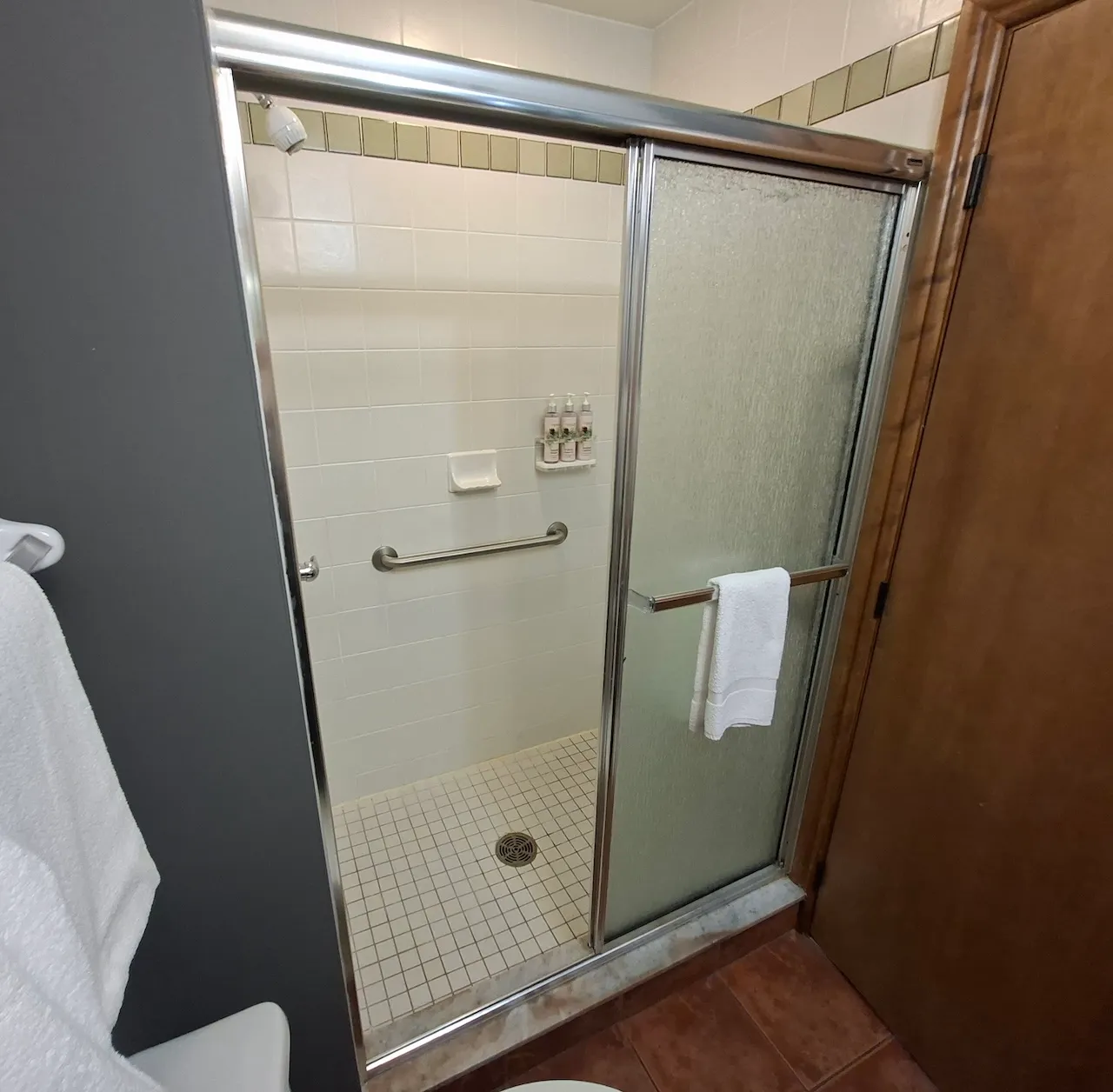 Chambre 339 - Salle de bain - Secondaire
