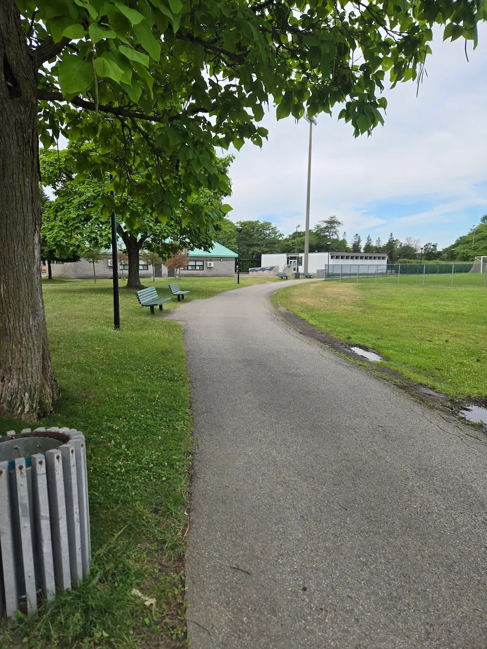 Corridor de circulation du parc