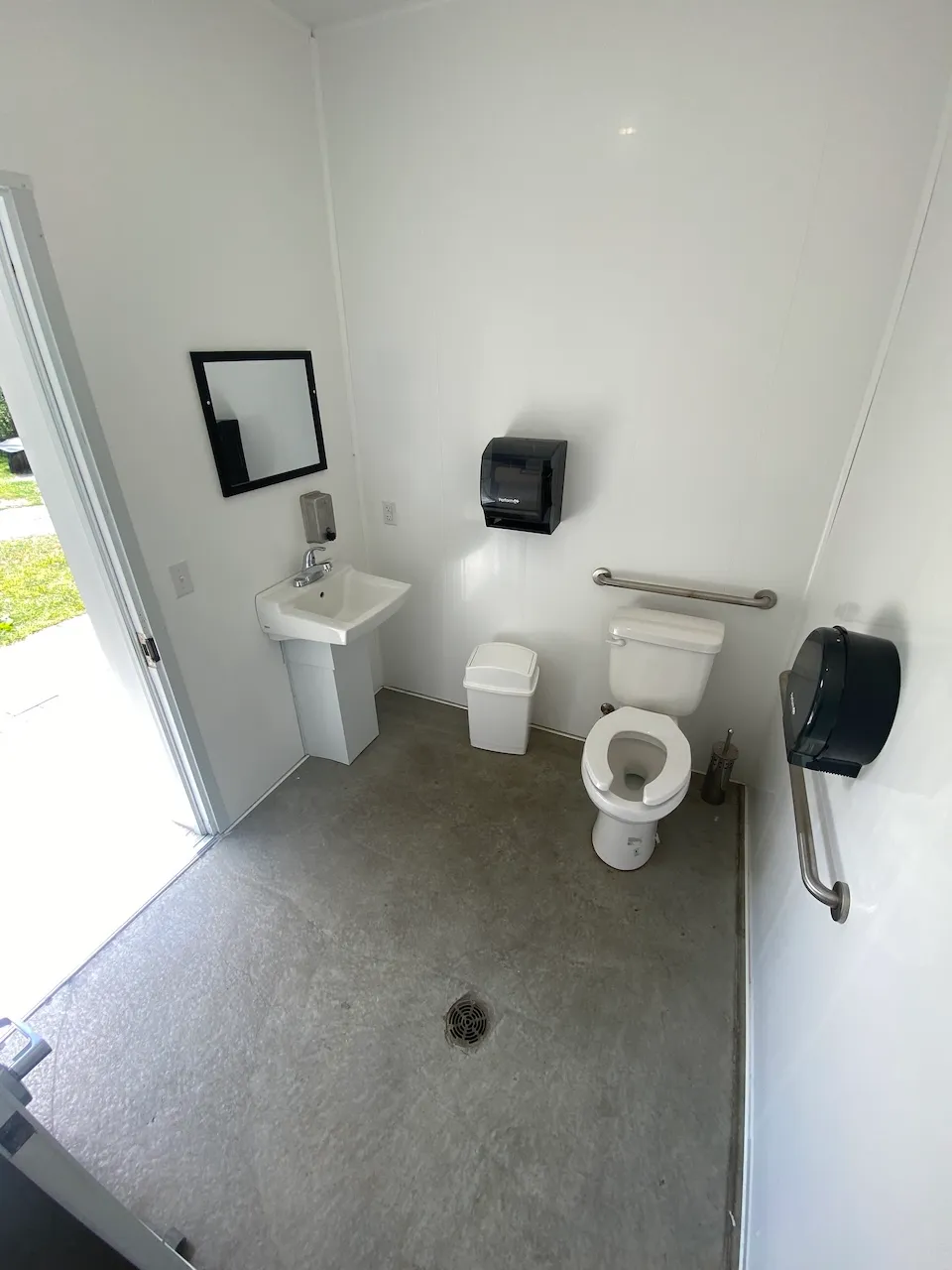 Universal Bathroom