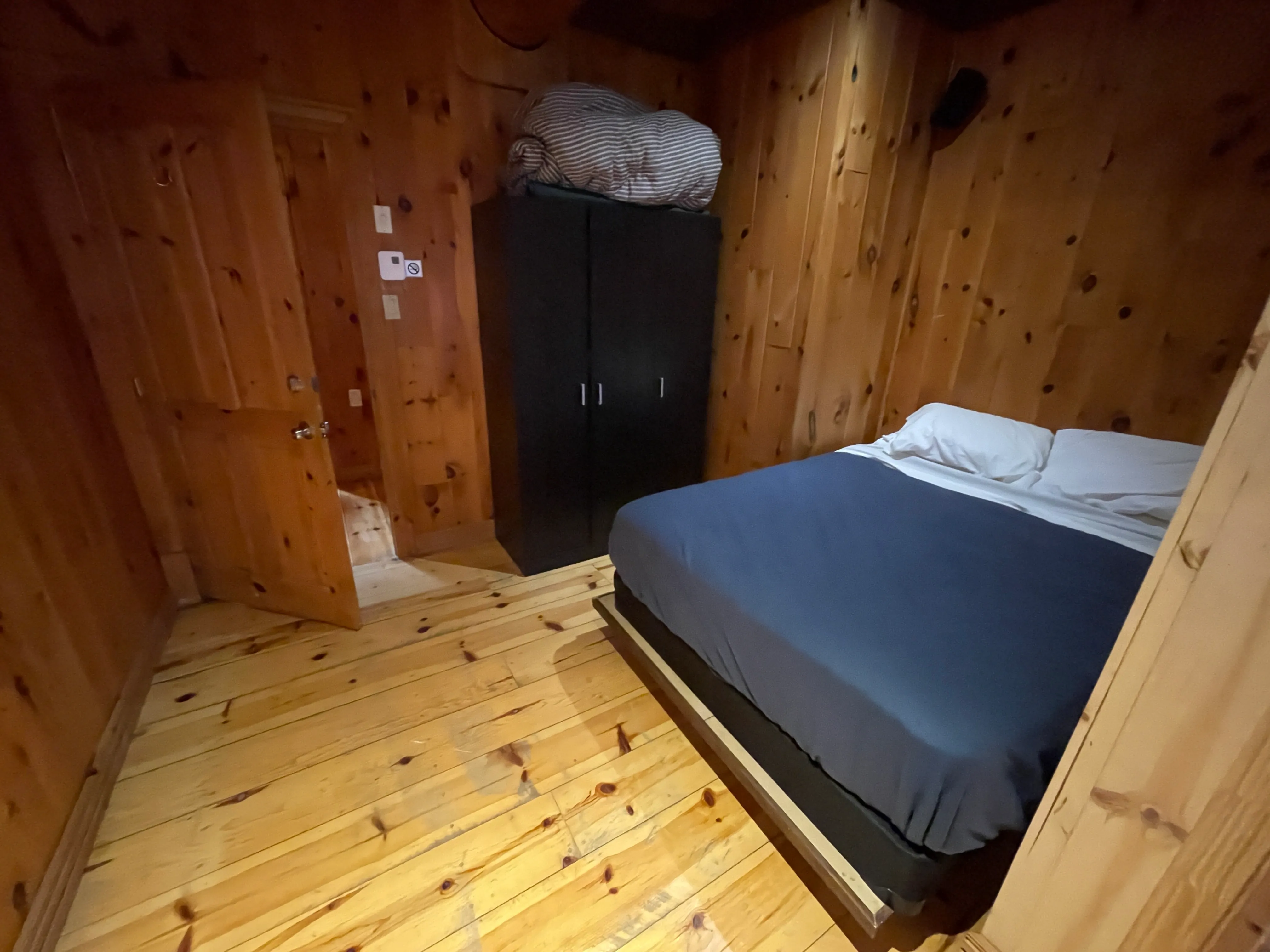 Accessible room - Entrance door