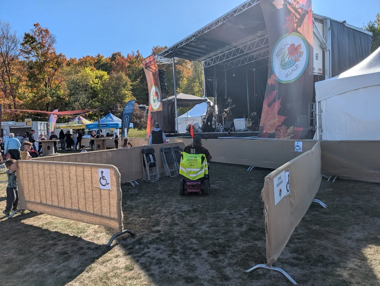 Zone réservée à l'avant de la scène