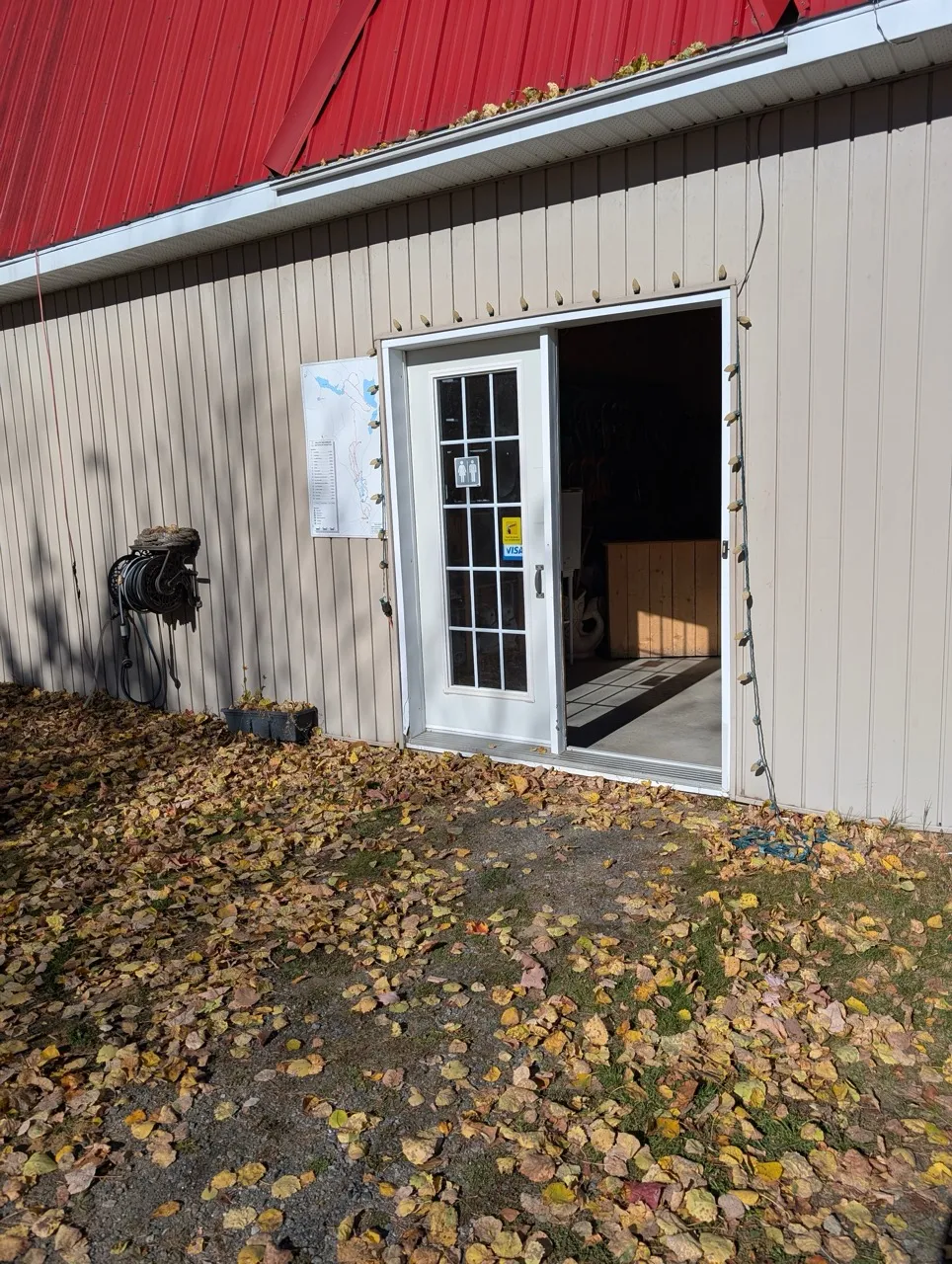 Reception/shop entrance