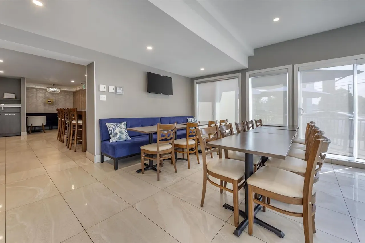 Salle de petit-déjeuner