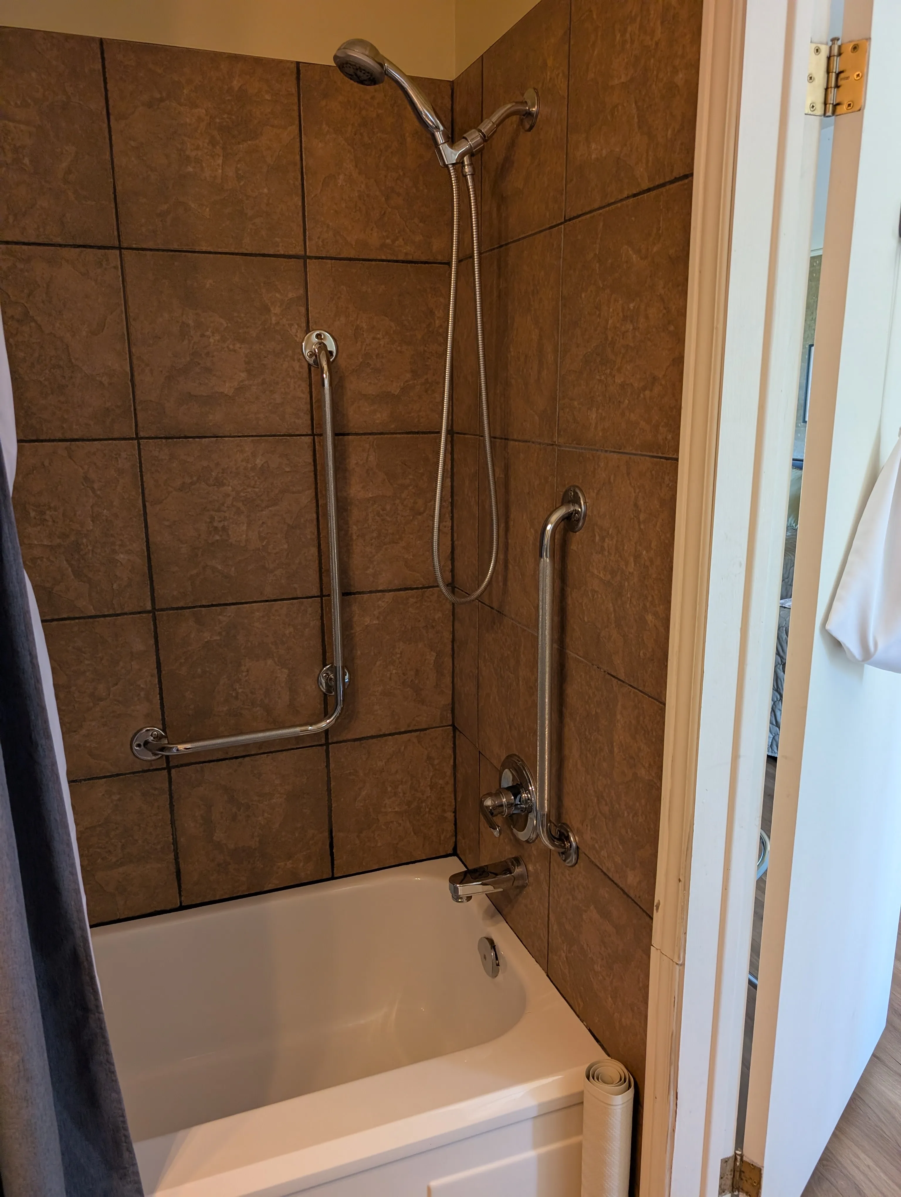 Bathroom in room 69 - bathtub and faucets