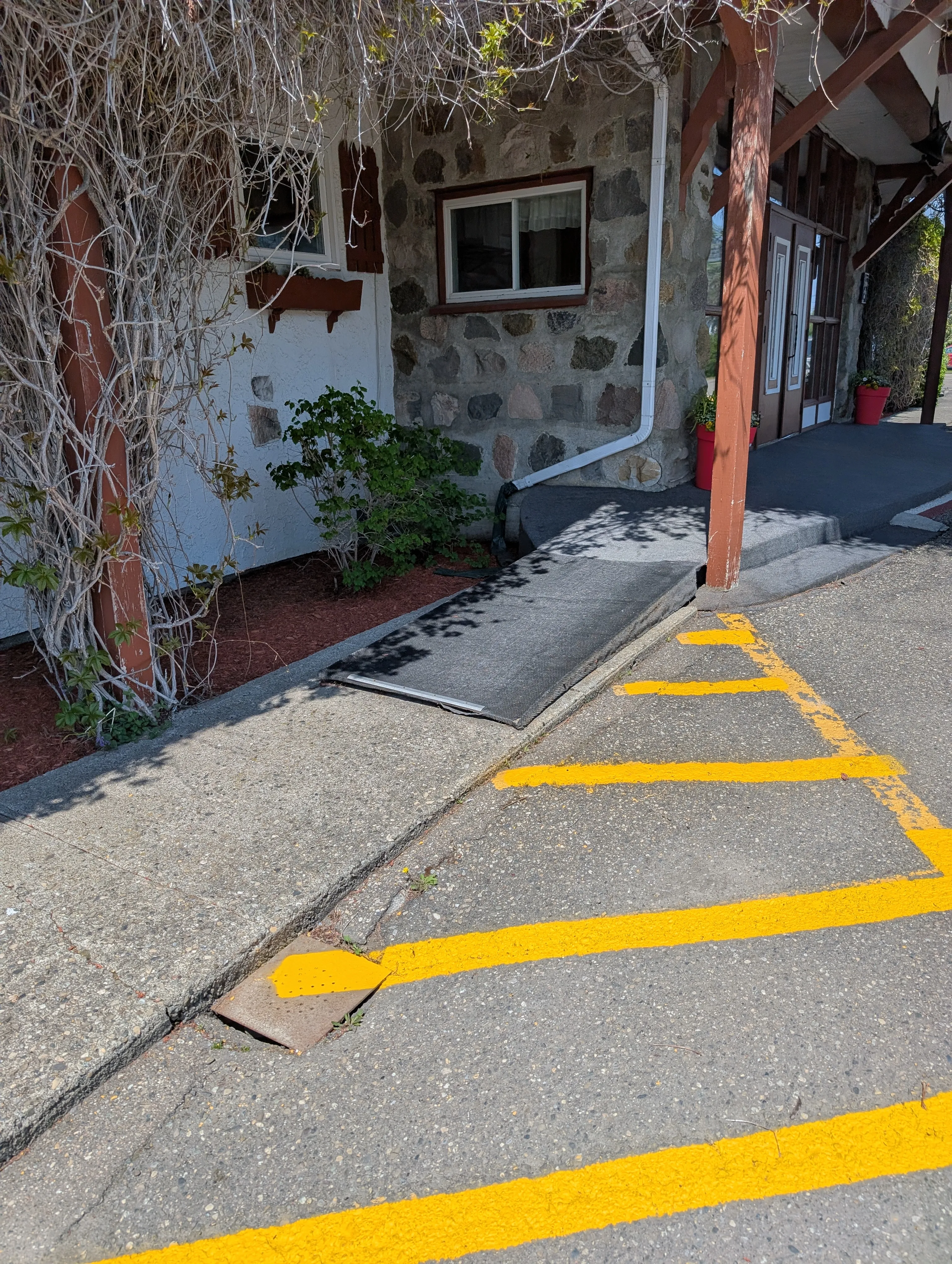 Access ramp on the side of the front door