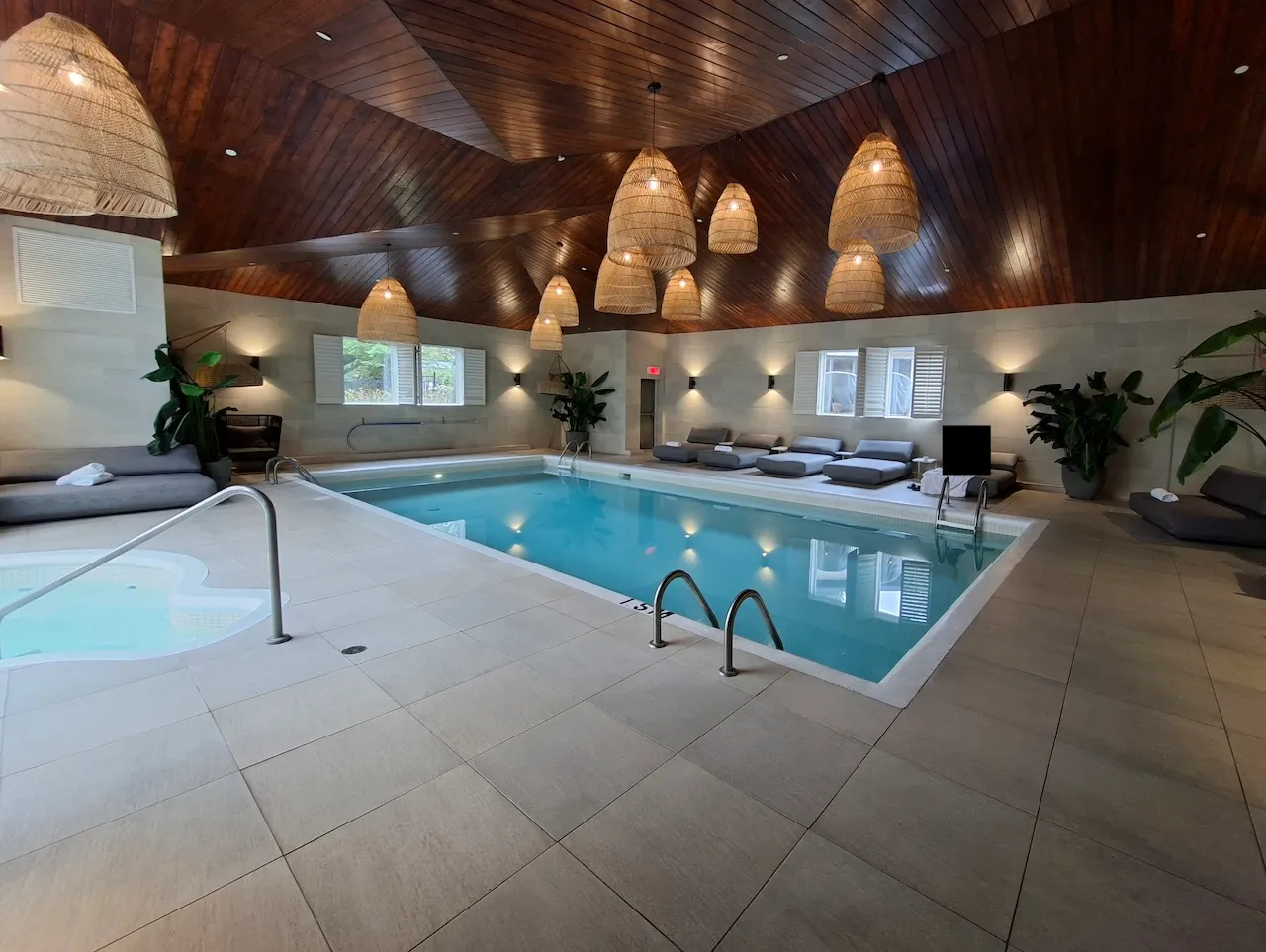 Services et activités - Piscine et spa intérieur