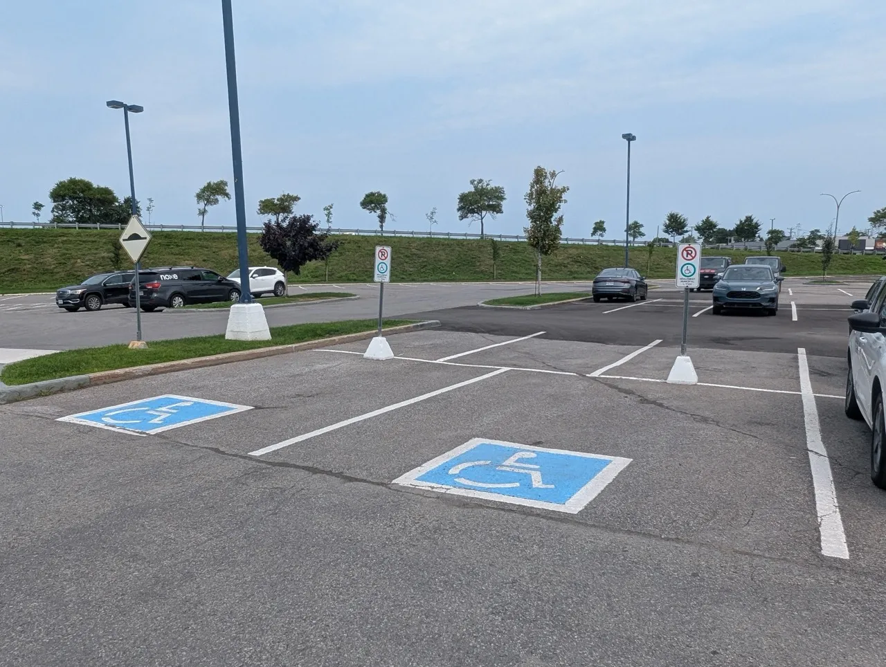 Espaces de stationnement réservés