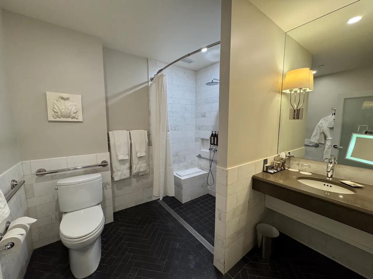 Chambres #3126 et #4126 - Salle de bain