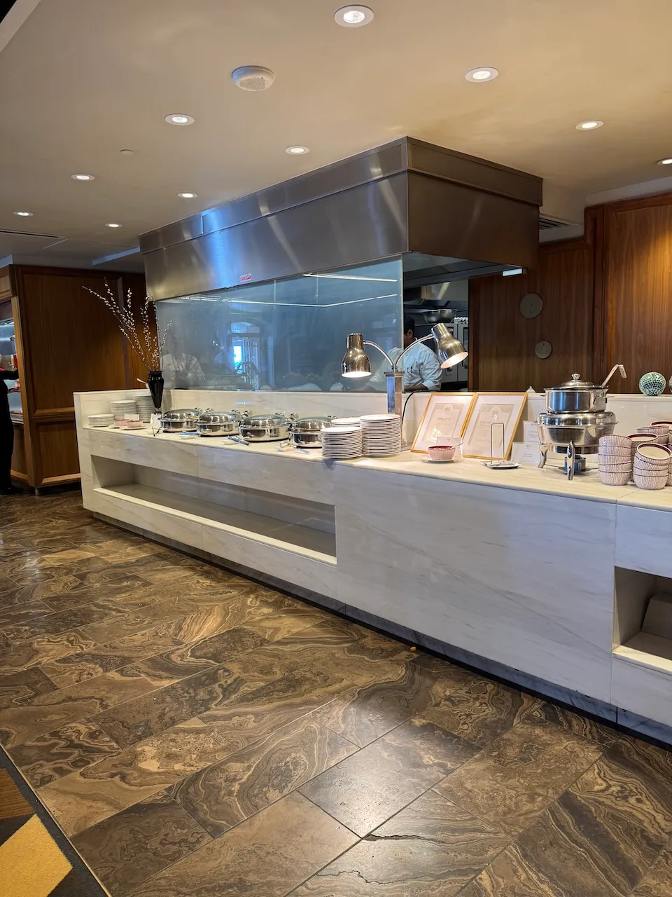 Restaurant Place Dufferin - Comptoir buffet