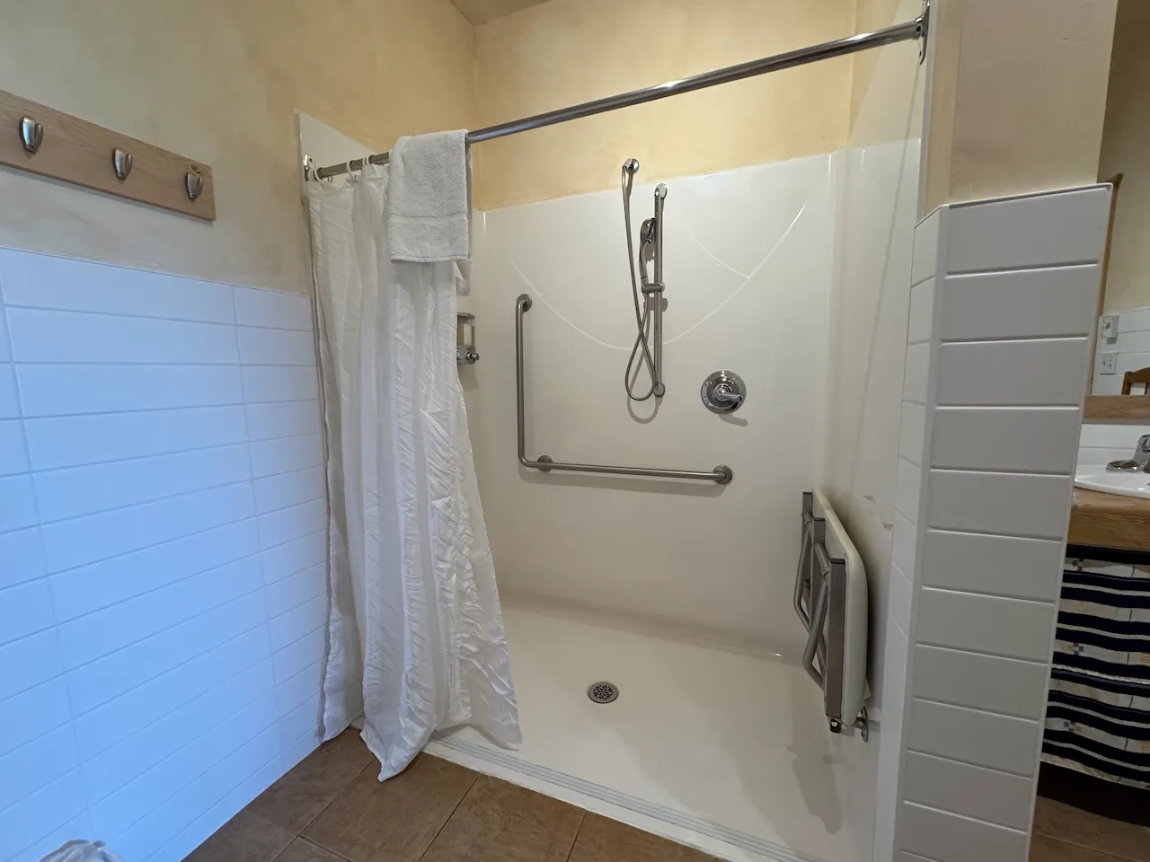 Chambre 11 - Douche