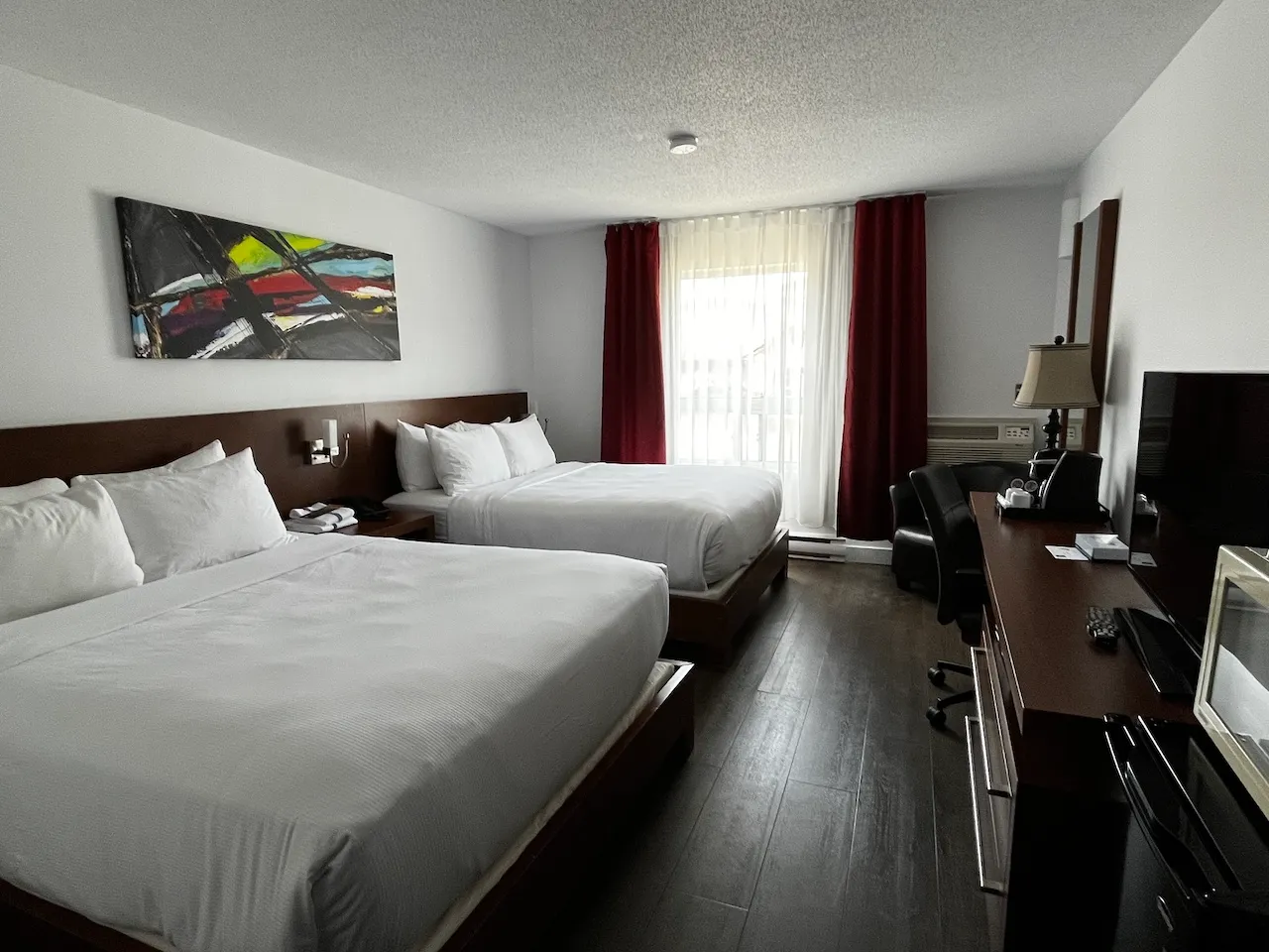 Room 126 - reversed layout compared to Room 124 (mirror image)