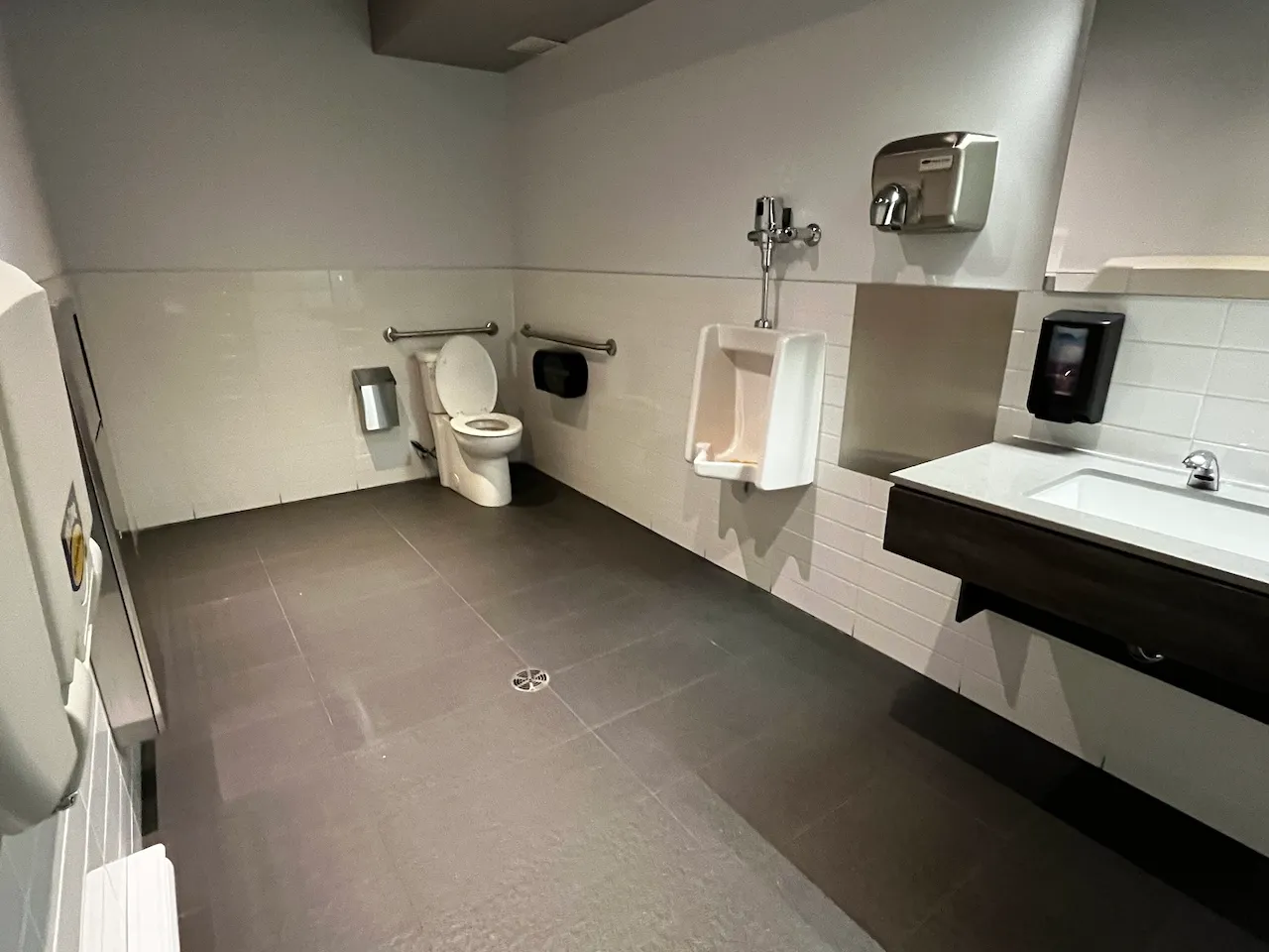 Universal restroom—basement—near Hall Urbaine A and B