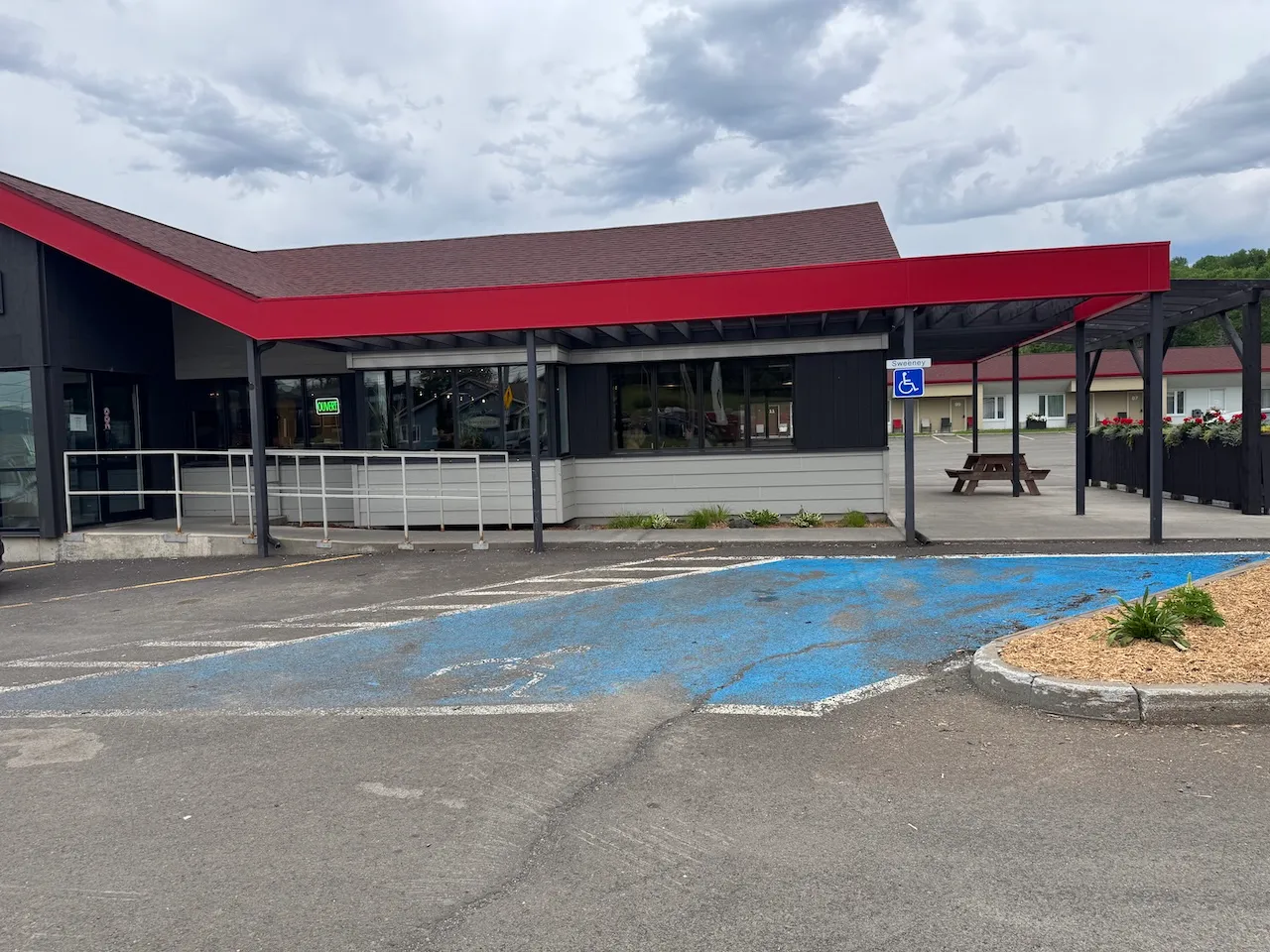 Espace de stationnement réservé - En avant