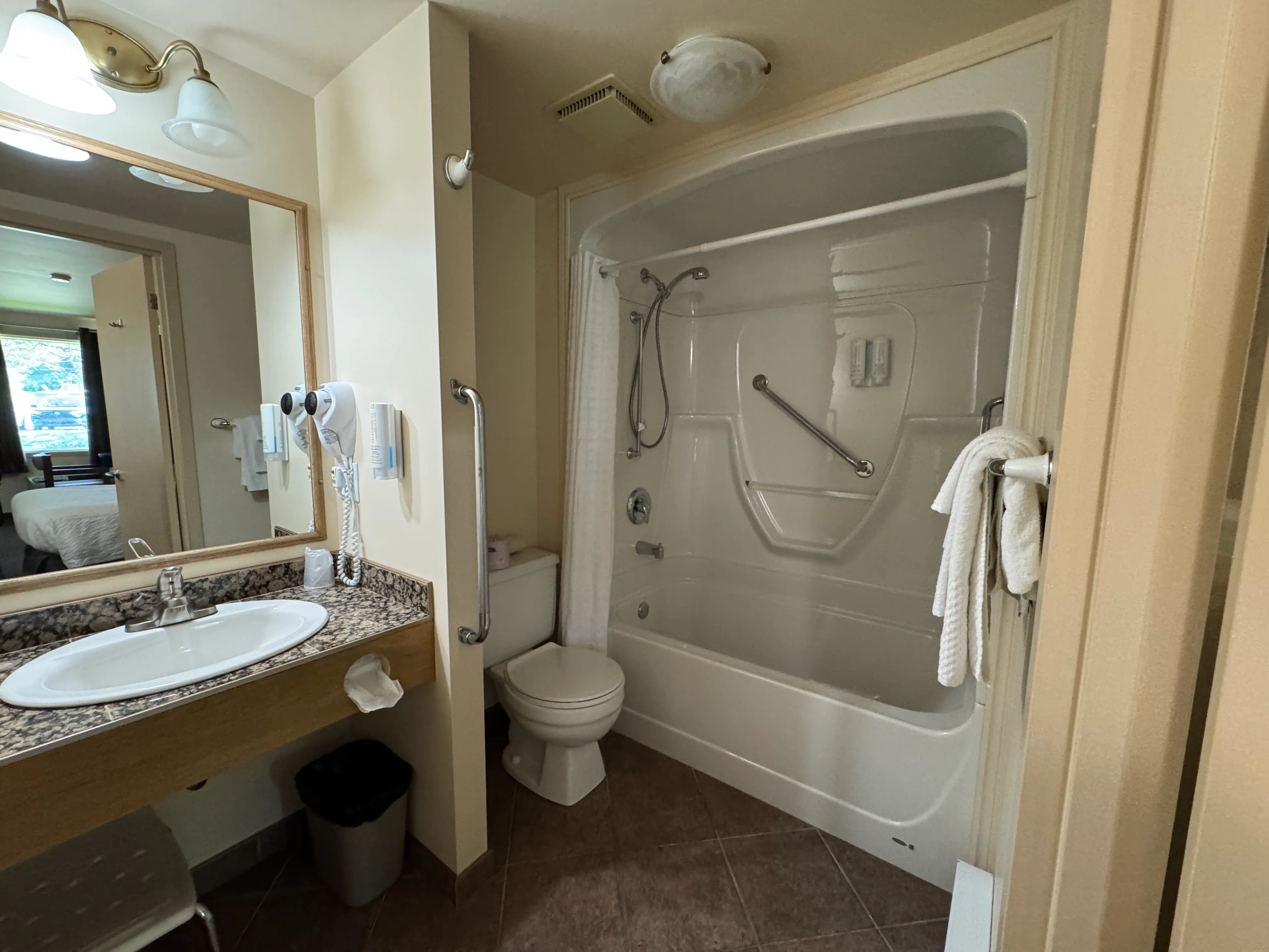 Bathroom - Room 70