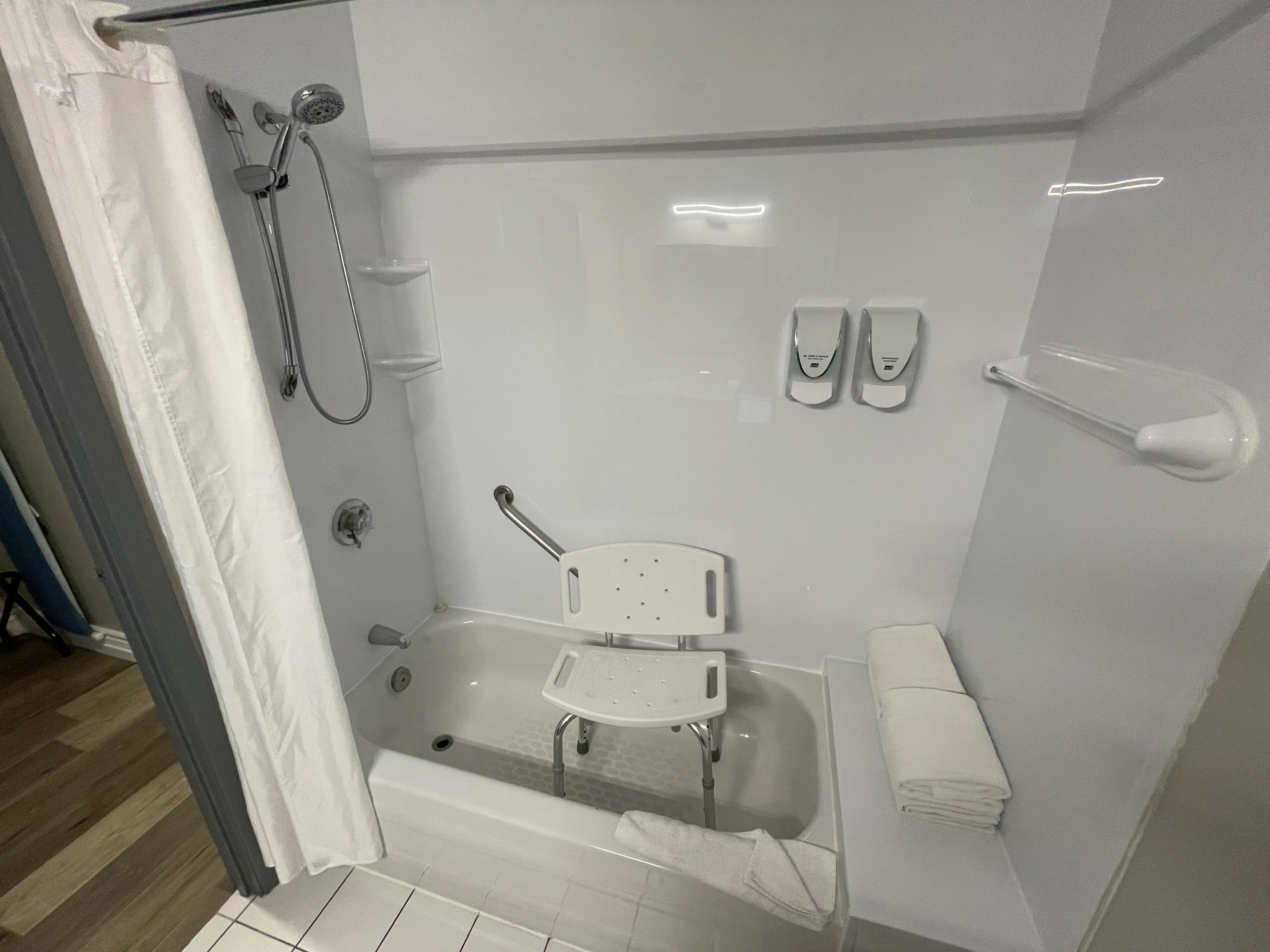 Chambre #202 - Douche